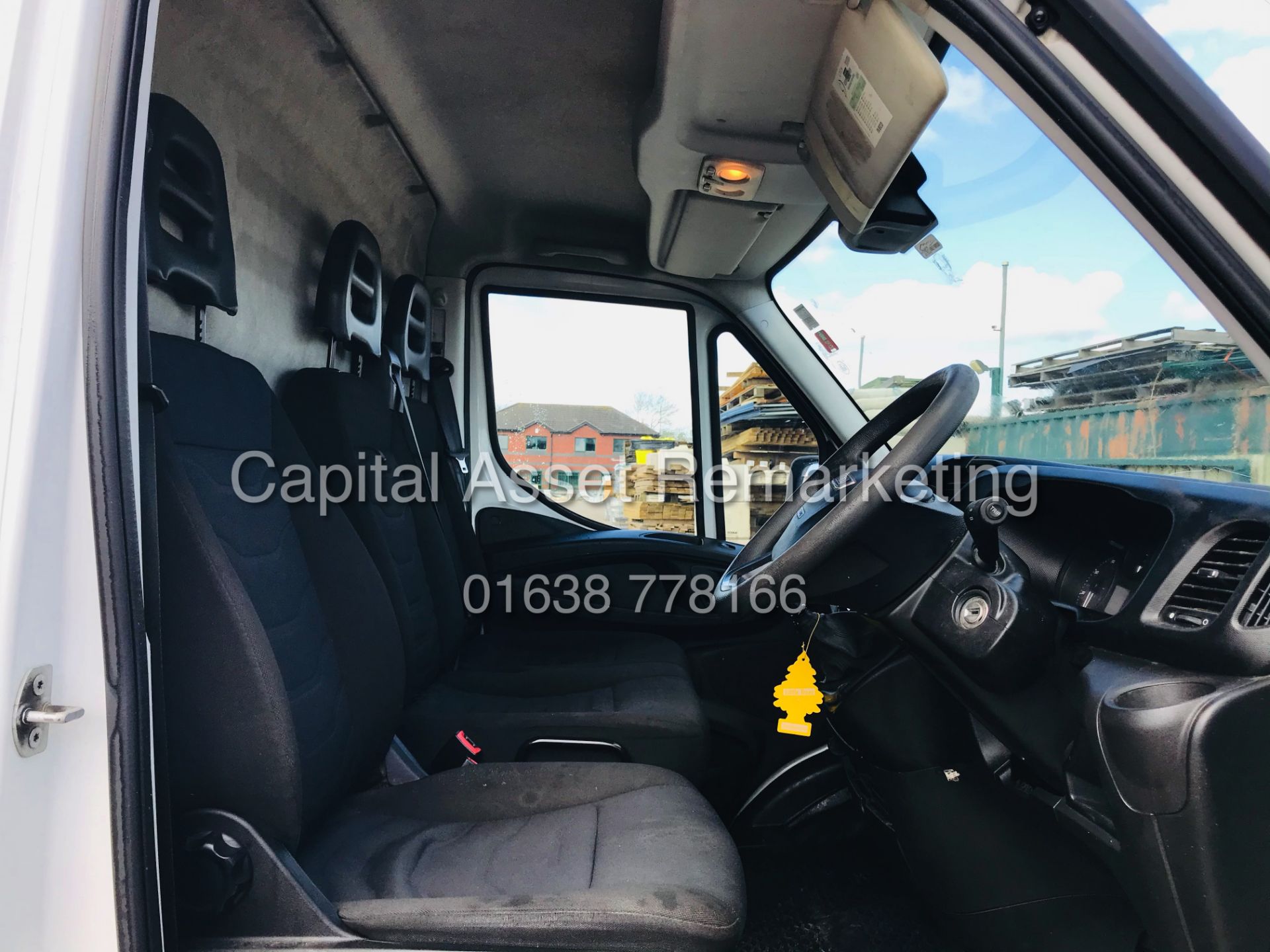 (On Sale) IVECO DAILY 2.3HPI 35-150 XLWB "MAXI / JUMBO" 1 OWNER (2016 - EURO 6) AC *BIG SPEC* - Image 14 of 19