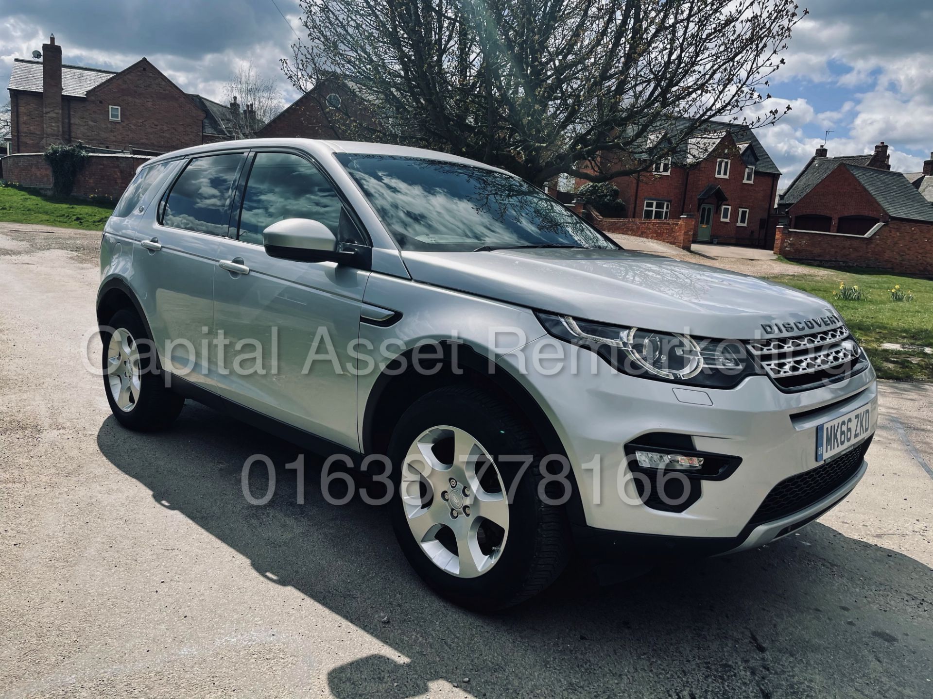 (On Sale) LAND ROVER DISCOVERY SPORT *HSE* SUV (66 REG - 2.0 TD4) *LEATHER - PAN ROOF - SAT NAV* - Image 2 of 55