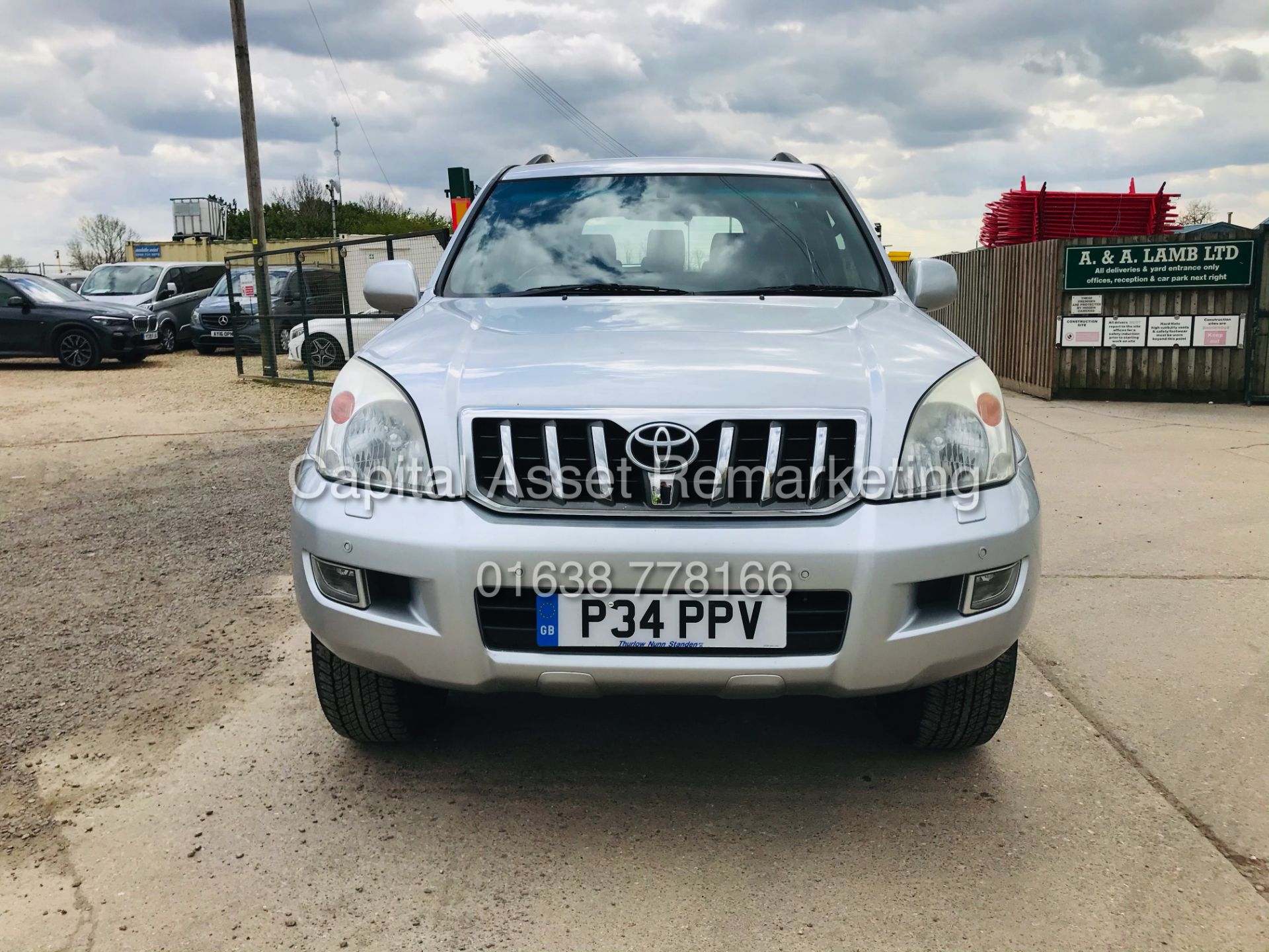 (ON SALE) TOYOTA LAND CRUISER LC3 3.0 D-4D LWB (06 REG) FSH - LEATHER - AC - CRUISE *NO VAT* - Image 4 of 19