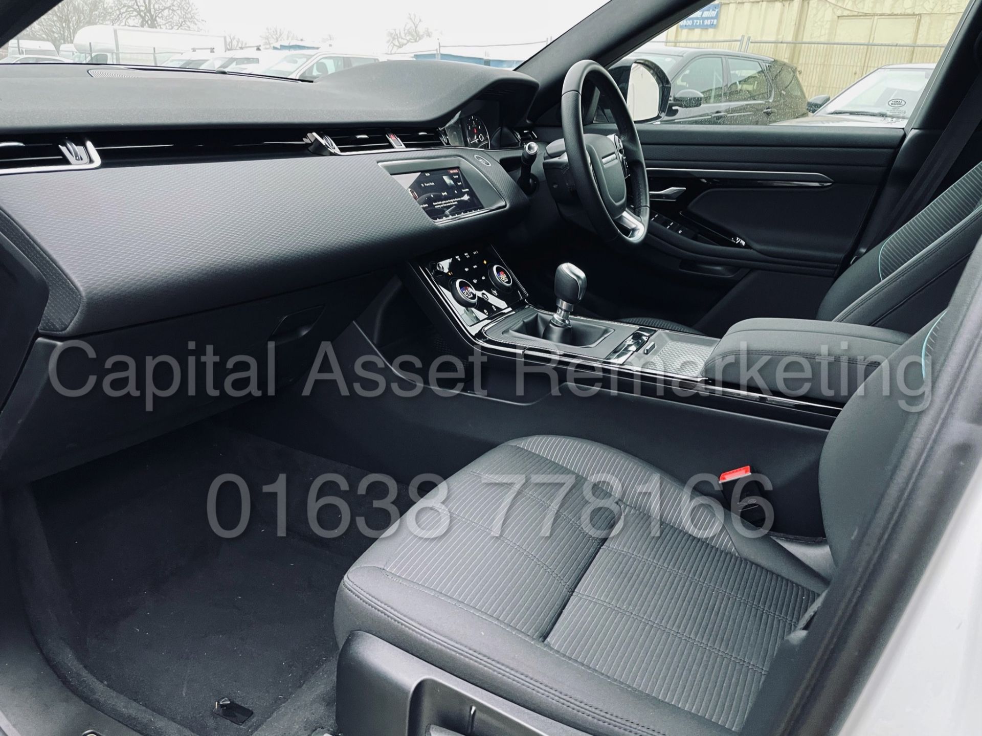 (On Sale) RANGE ROVER EVOQUE *R-DYNAMIC* (69 REG - NEW MODEL) '2.0 D150' (1 OWNER) **MASSIVE SPEC** - Image 24 of 47