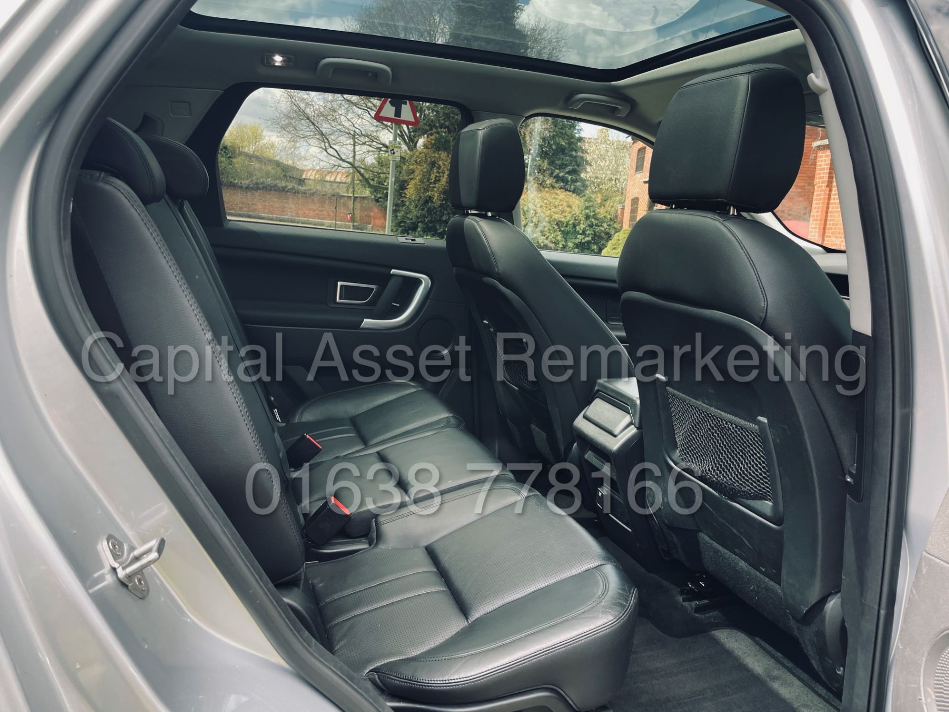 (On Sale) LAND ROVER DISCOVERY SPORT *HSE* SUV (66 REG - 2.0 TD4) *LEATHER - PAN ROOF - SAT NAV* - Image 32 of 55