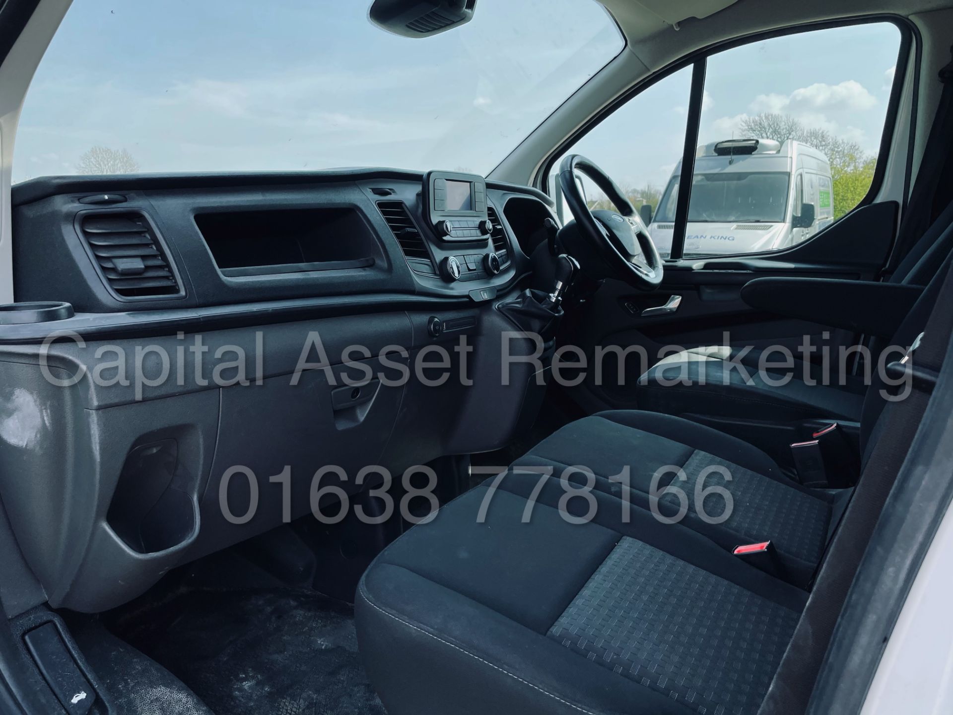 (On Sale) FORD TRANSIT CUSTOM 300 *TREND* (68 REG - EURO 6) '2.0 TDCI - 130 BHP - 6 SPEED' *AIR CON* - Image 20 of 41