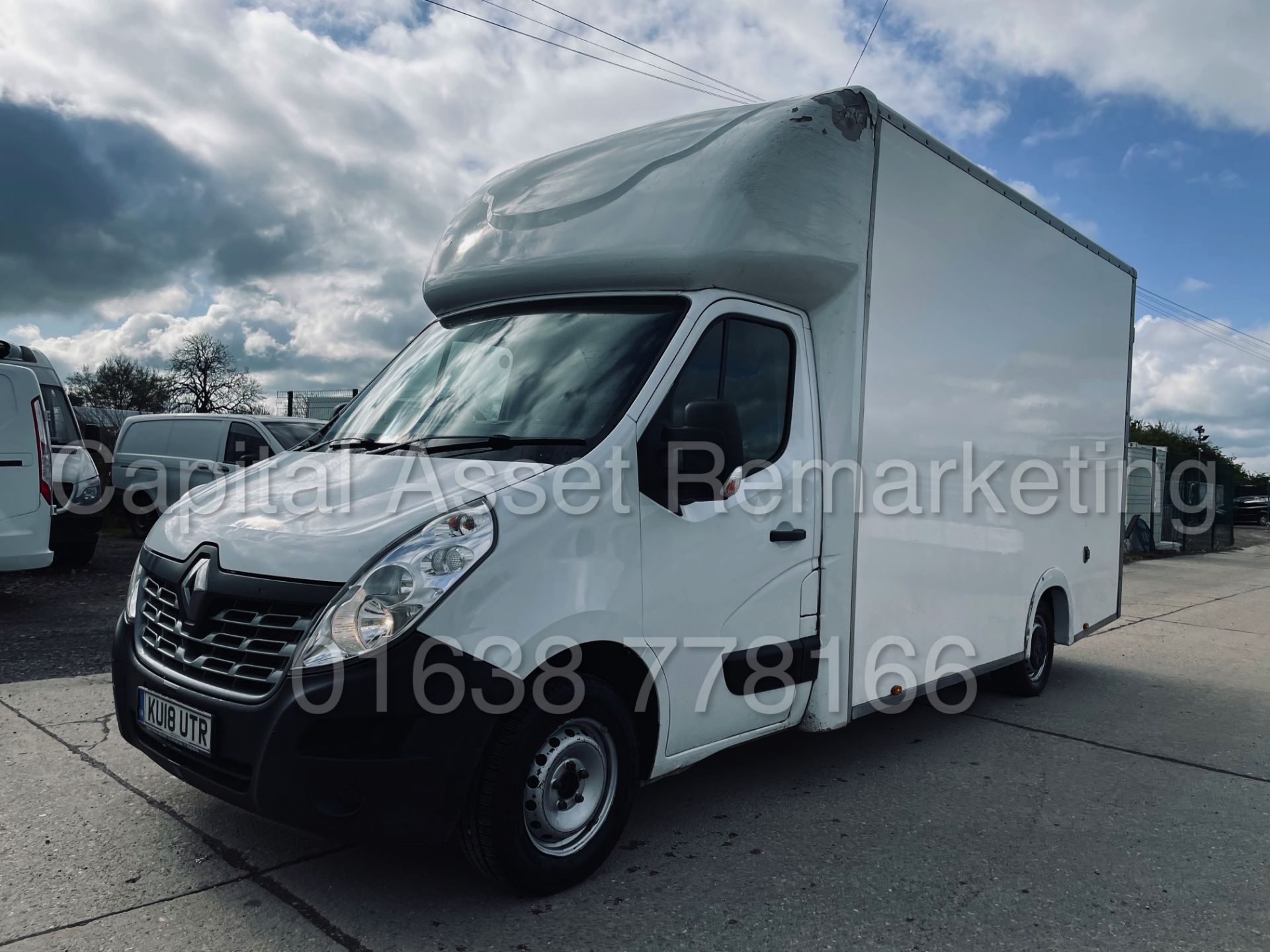 RENAULT MASTER *LWB - LOW LOADER / LUTON BOX VAN* (2018 - EURO 6) '2.3 DCI -140 BHP - 6 SPEED' *A/C* - Image 5 of 40