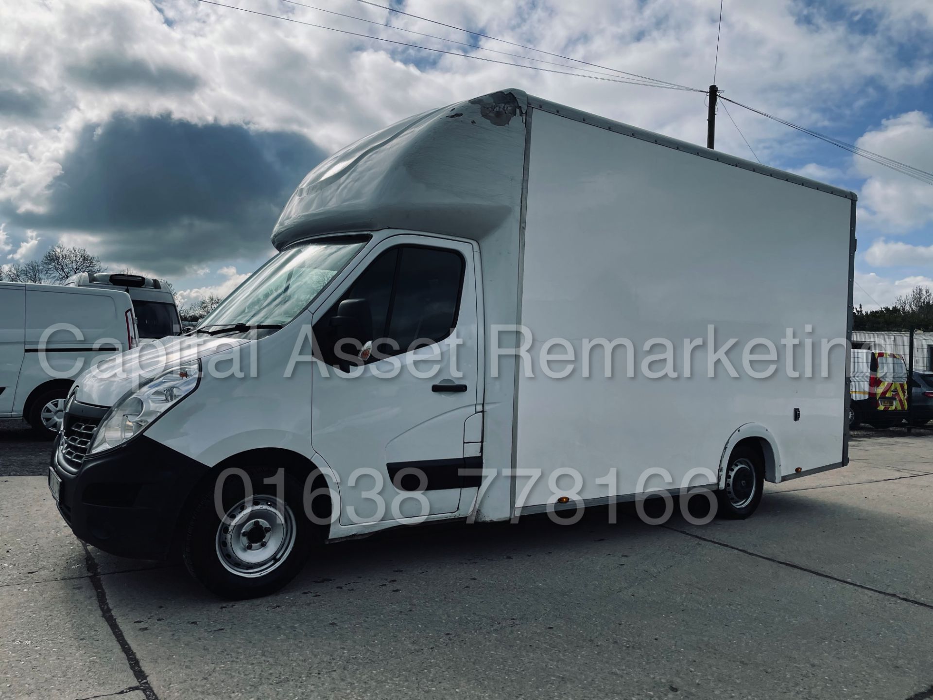 RENAULT MASTER *LWB - LOW LOADER / LUTON BOX VAN* (2018 - EURO 6) '2.3 DCI -140 BHP - 6 SPEED' *A/C* - Image 7 of 40