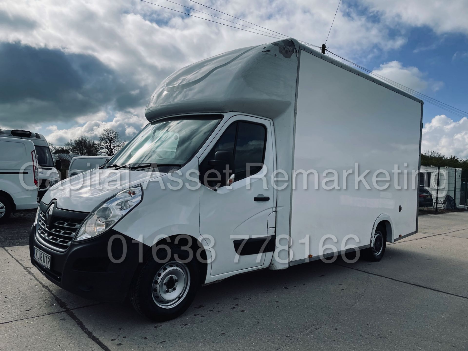 RENAULT MASTER *LWB - LOW LOADER / LUTON BOX VAN* (2018 - EURO 6) '2.3 DCI -140 BHP - 6 SPEED' *A/C* - Image 6 of 40