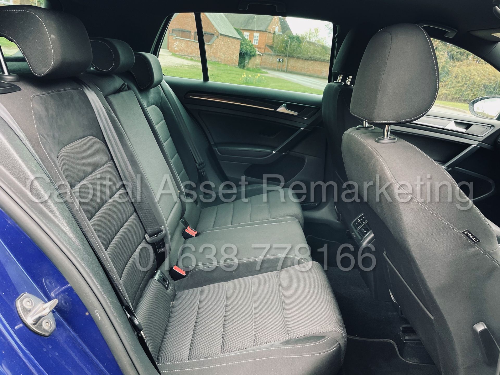 (ON SALE) VOLKSWAGEN GOLF R *4-MOTION* 5 DR HATCHBACK (2019) '2.0 TSI -300 BHP -AUTO DSG' *TOP SPEC* - Image 31 of 52