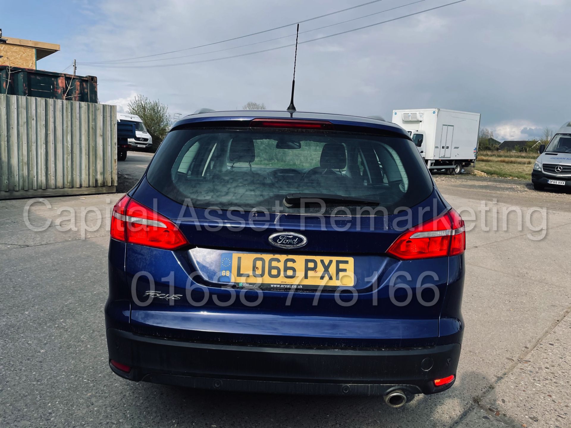 FORD FOCUS *TITANIUM NAVIGATION* 5 DOOR ESTATE (2017 - EURO 6) '2.0 TDCI - 150 BHP - 6 SPEED' - Image 11 of 50