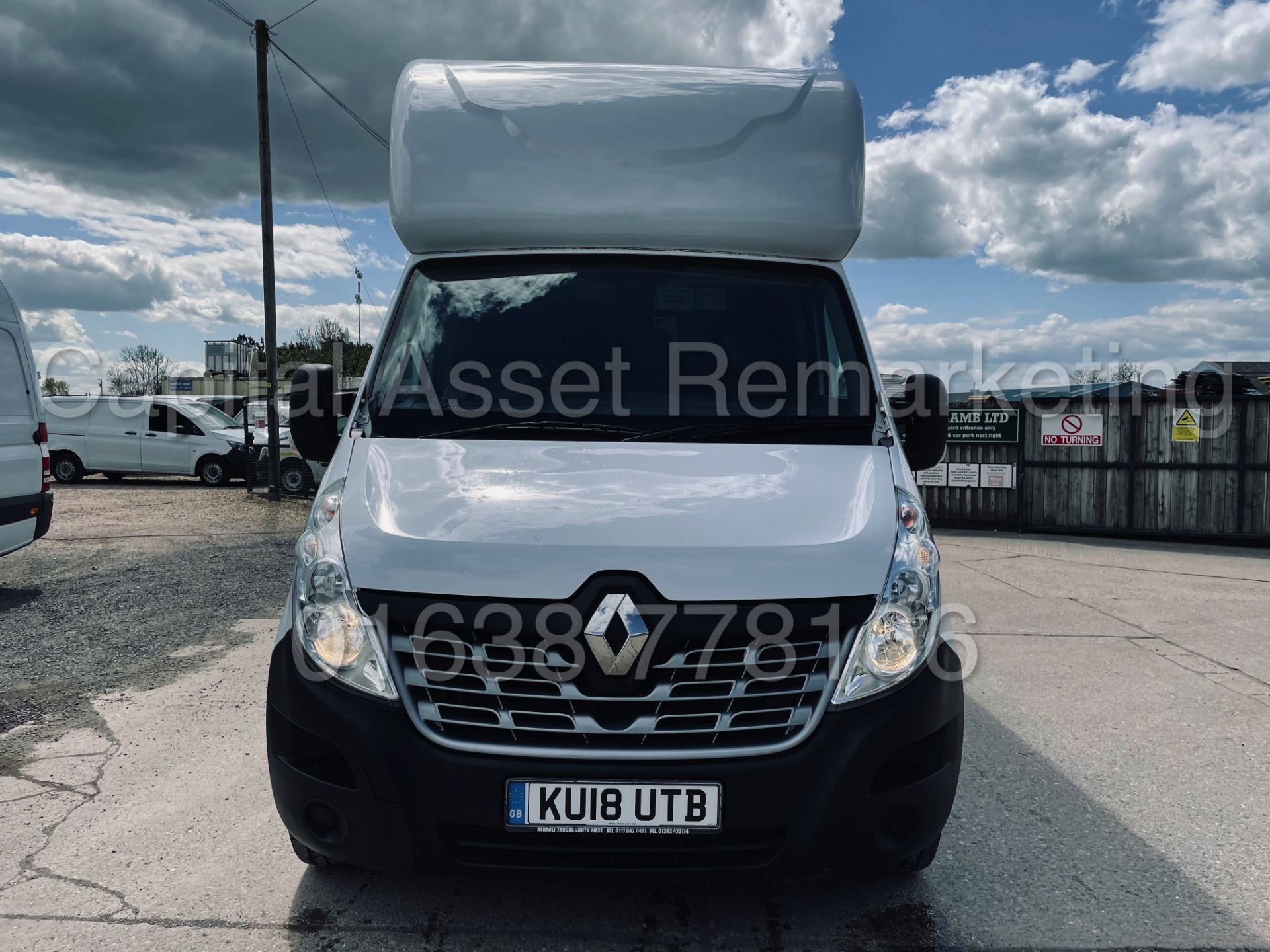 (On Sale) RENAULT MASTER *LWB - LOW LOADER / LUTON BOX VAN* (2018 - EURO 6) '2.3 DCI -6 SPEED' *A/C* - Image 14 of 38