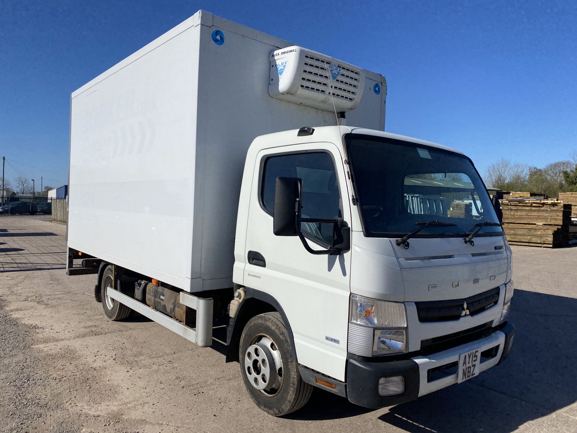 FUSO CANTER 7C15 "BLUETEC" EURO 6 - BOX VAN WITH FRIDGE UNIT - 15 REG - ONLY 78K MILES- 7.5 TONNER - Image 2 of 15