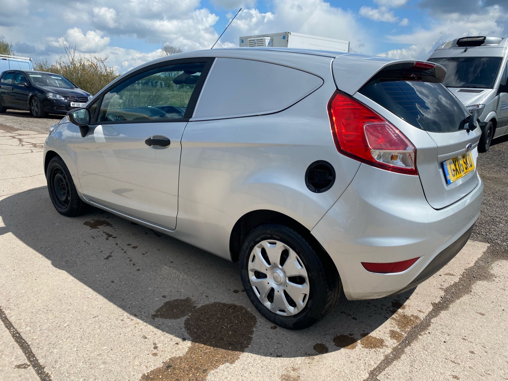 ON SALE FORD FIESTA *LCV - PANEL VAN* (2016 - NEW MODEL) 1.5 TDCI - 50 MPG+ - Image 5 of 12