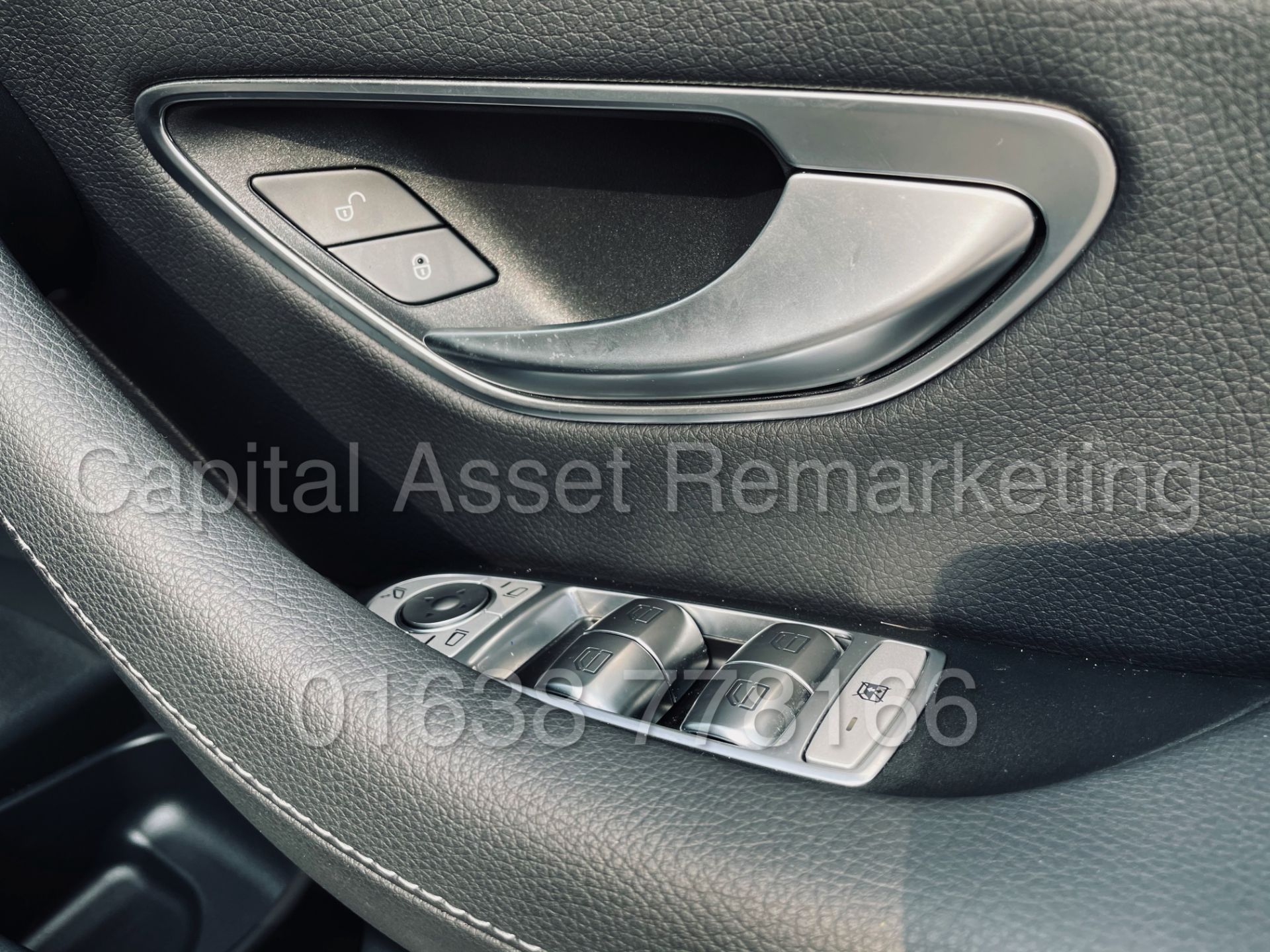 MERCEDES-BENZ E300DE *AMG LINE - ESTATE* DIESEL HYBRID (2020 MODEL) '9G TRONIC - SAT NAV' *WOW* - Image 36 of 53