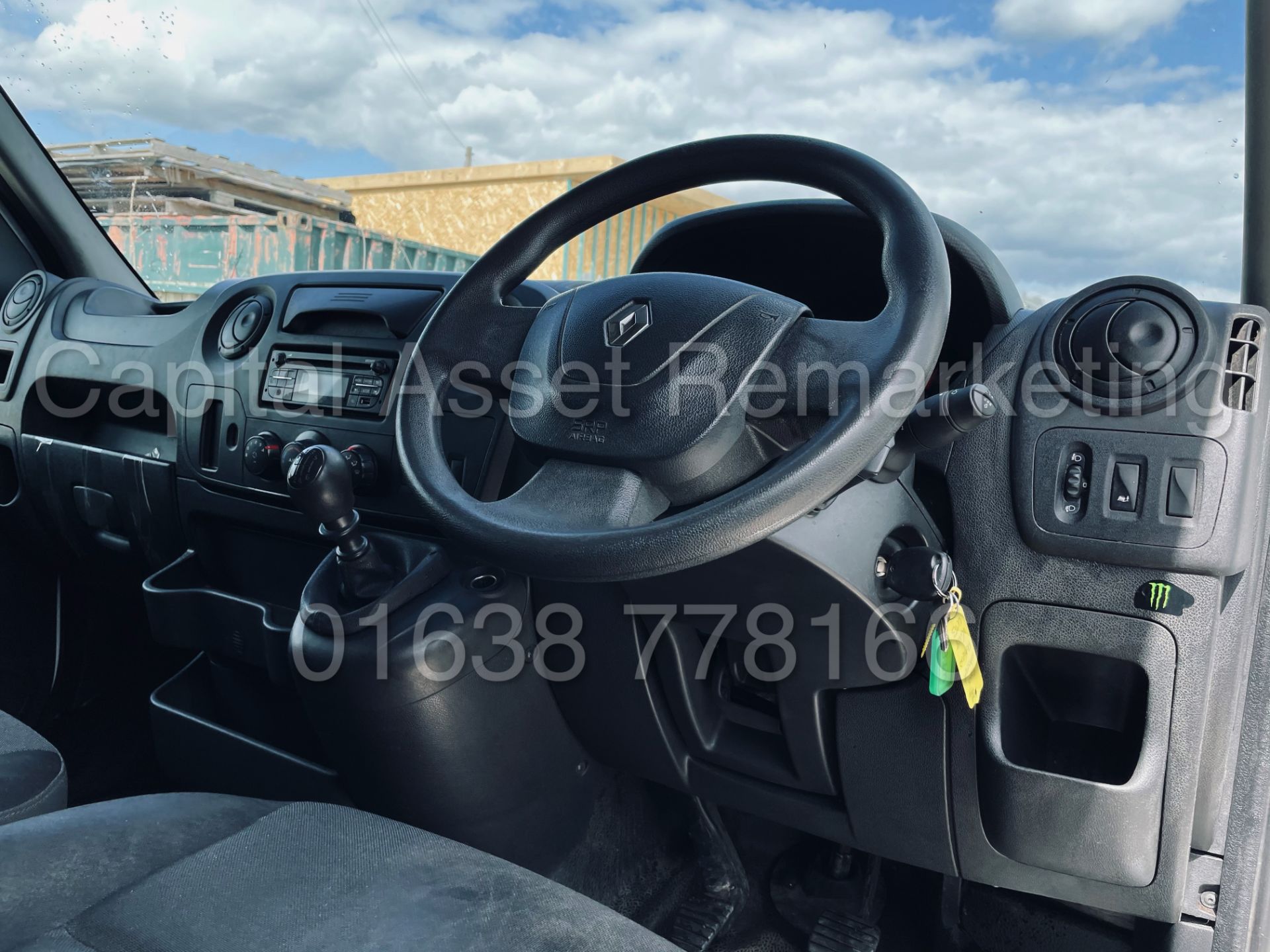 (On Sale) RENAULT MASTER *LWB - LOW LOADER / LUTON BOX VAN* (2018 - EURO 6) '2.3 DCI -6 SPEED' *A/C* - Image 28 of 38