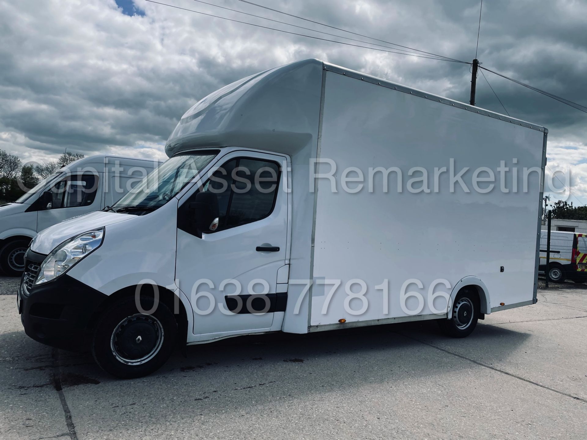 (On Sale) RENAULT MASTER *LWB - LOW LOADER / LUTON BOX VAN* (2018 - EURO 6) '2.3 DCI -6 SPEED' *A/C*