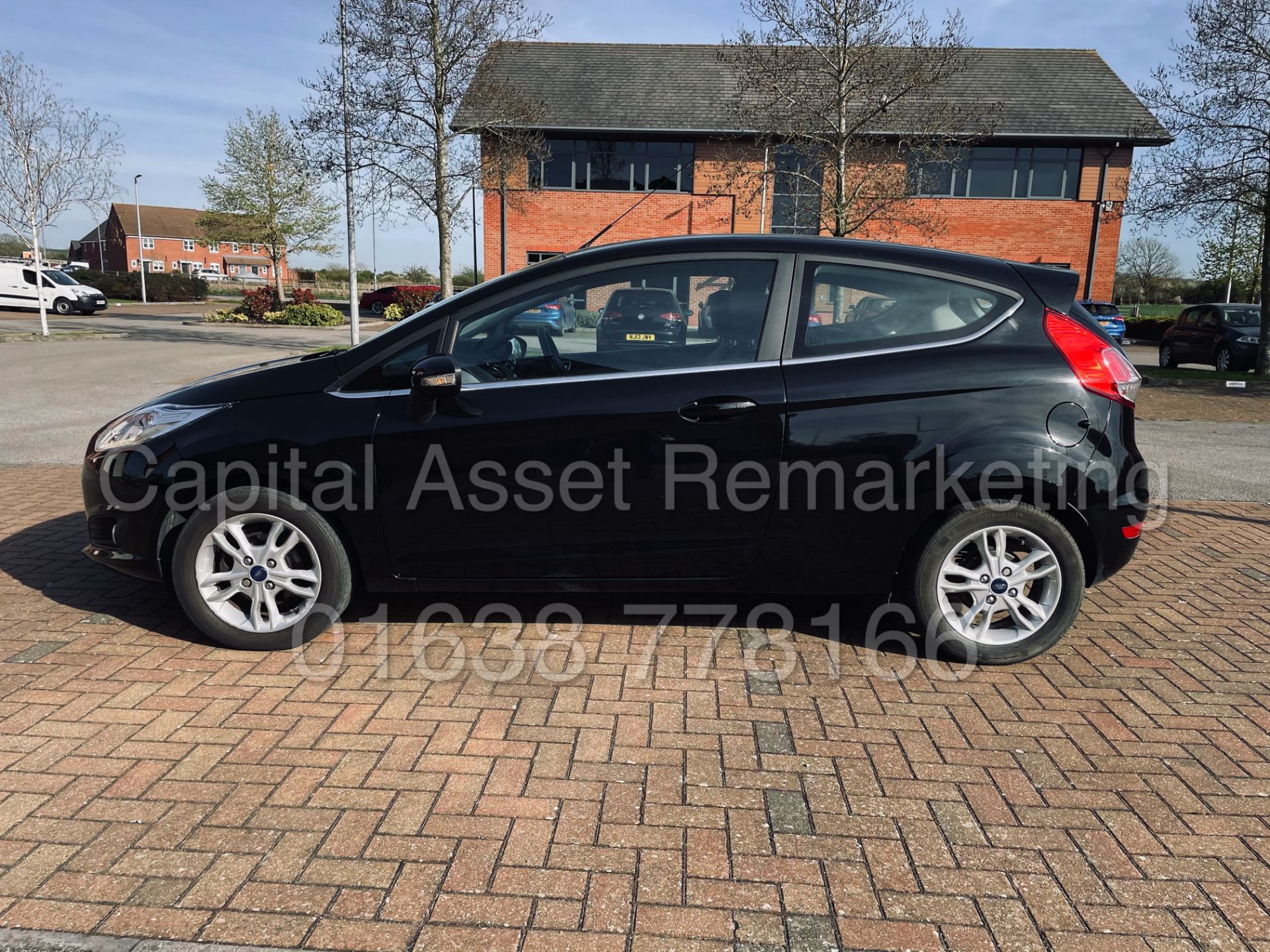 FORD FIESTA 1.5TDCI "ZETEC" BLACK EDITION - 67 REG - ONLY 15K MILES!!! - AIR CON - SAT NAV - WOW!! - Image 8 of 40