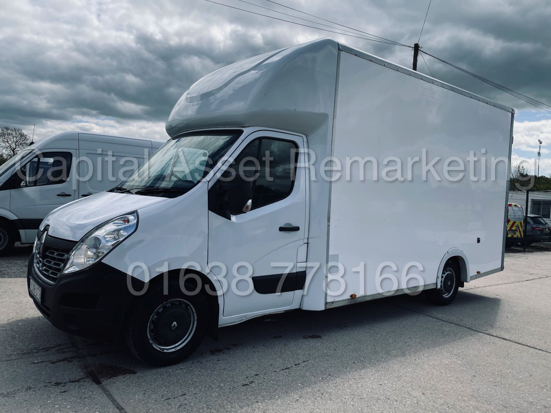 (On Sale) RENAULT MASTER *LWB - LOW LOADER / LUTON BOX VAN* (2018 - EURO 6) '2.3 DCI -6 SPEED' *A/C* - Image 3 of 38