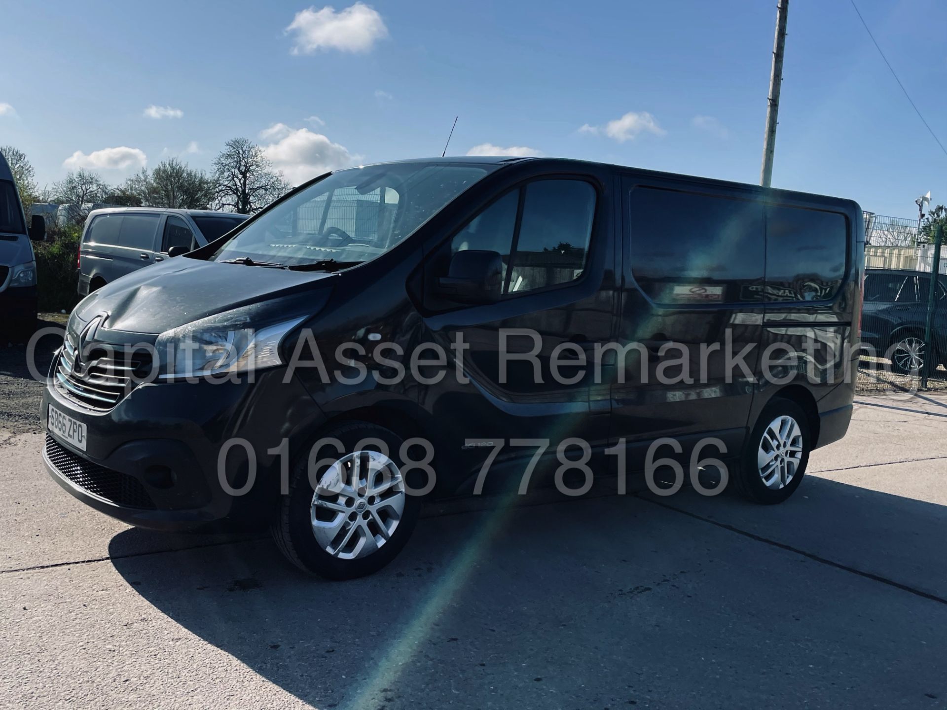 (On Sale) RENAULT TRAFIC *SPORT* SWB (66 REG - EURO 6) '1.6 DCI - 6 SPEED' *A/C - NAV* (NO VAT) - Image 7 of 43