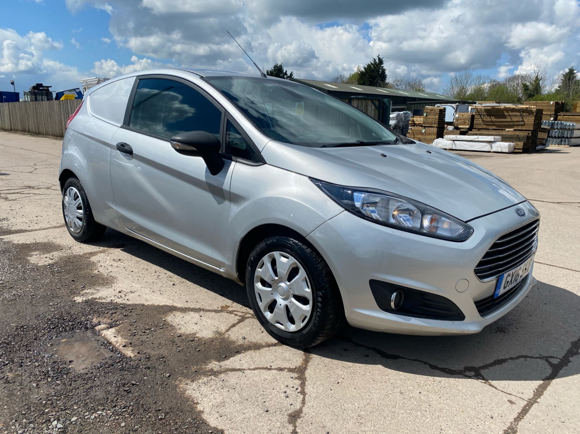 ON SALE FORD FIESTA *LCV - PANEL VAN* (2016 - NEW MODEL) 1.5 TDCI - 50 MPG+