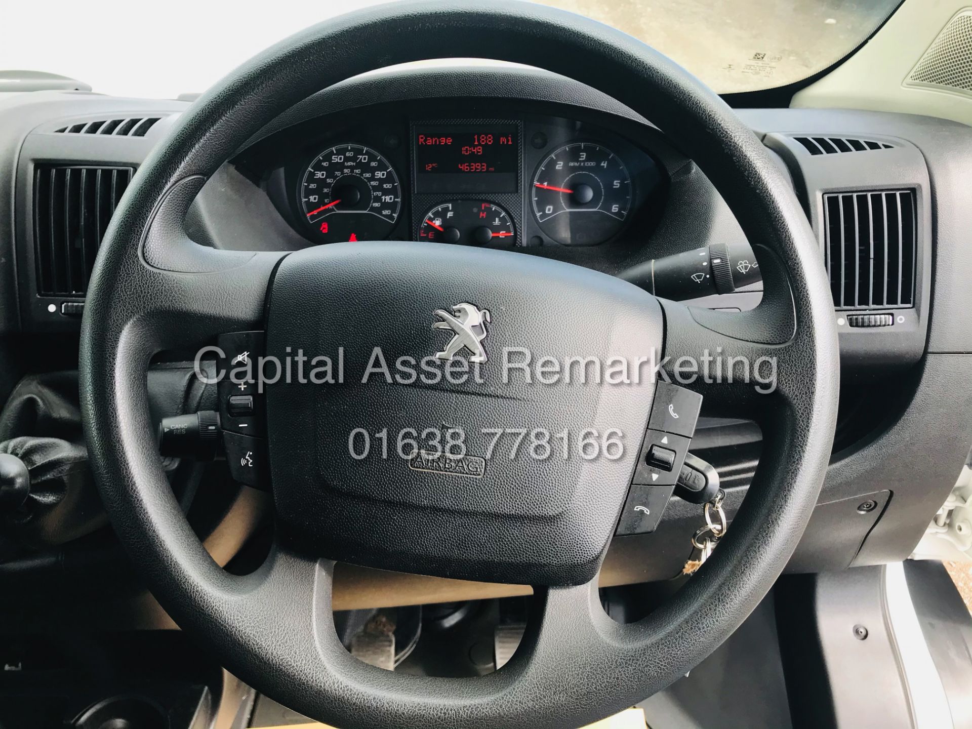 PEUGEOT BOXER 2.0 BLUE-HDI 435 L4H2 "MAXI - PROFESSIONAL" XLWB (2019 MODEL) 1 OWNER *AC & NAV* - Image 15 of 23