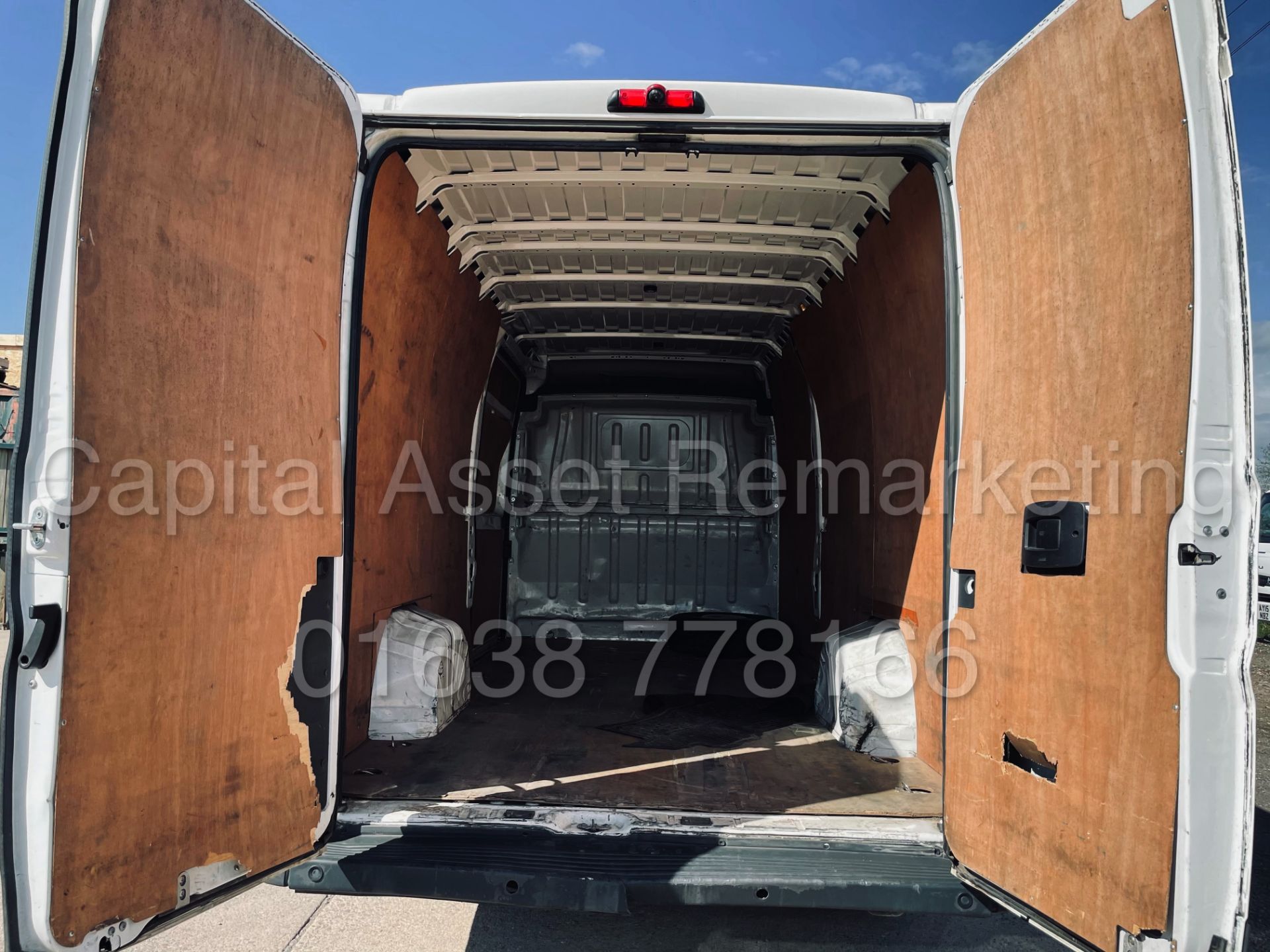 PEUGEOT BOXER 435 *PROFESSIONAL* L4 - XLWB HI-ROOF (2018 -EURO 6) '2.0 BLUE HDI - 130 BHP - 6 SPEED' - Image 25 of 43