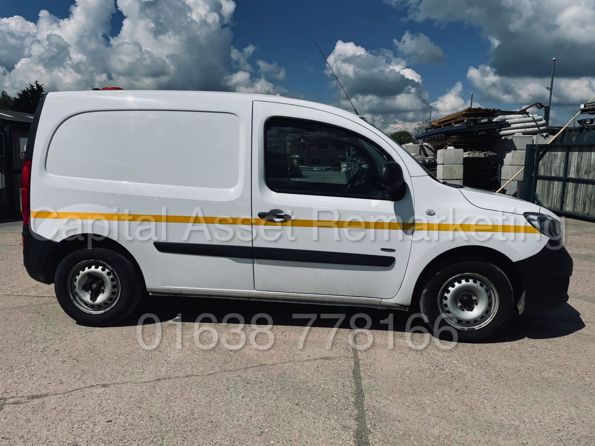 (On Sale) MERCEDES-BENZ CITAN 109 CDI *LWB - PANEL VAN* (2017-EURO 6) 1.5 CDI (1 OWNER - FSH) - Image 14 of 38