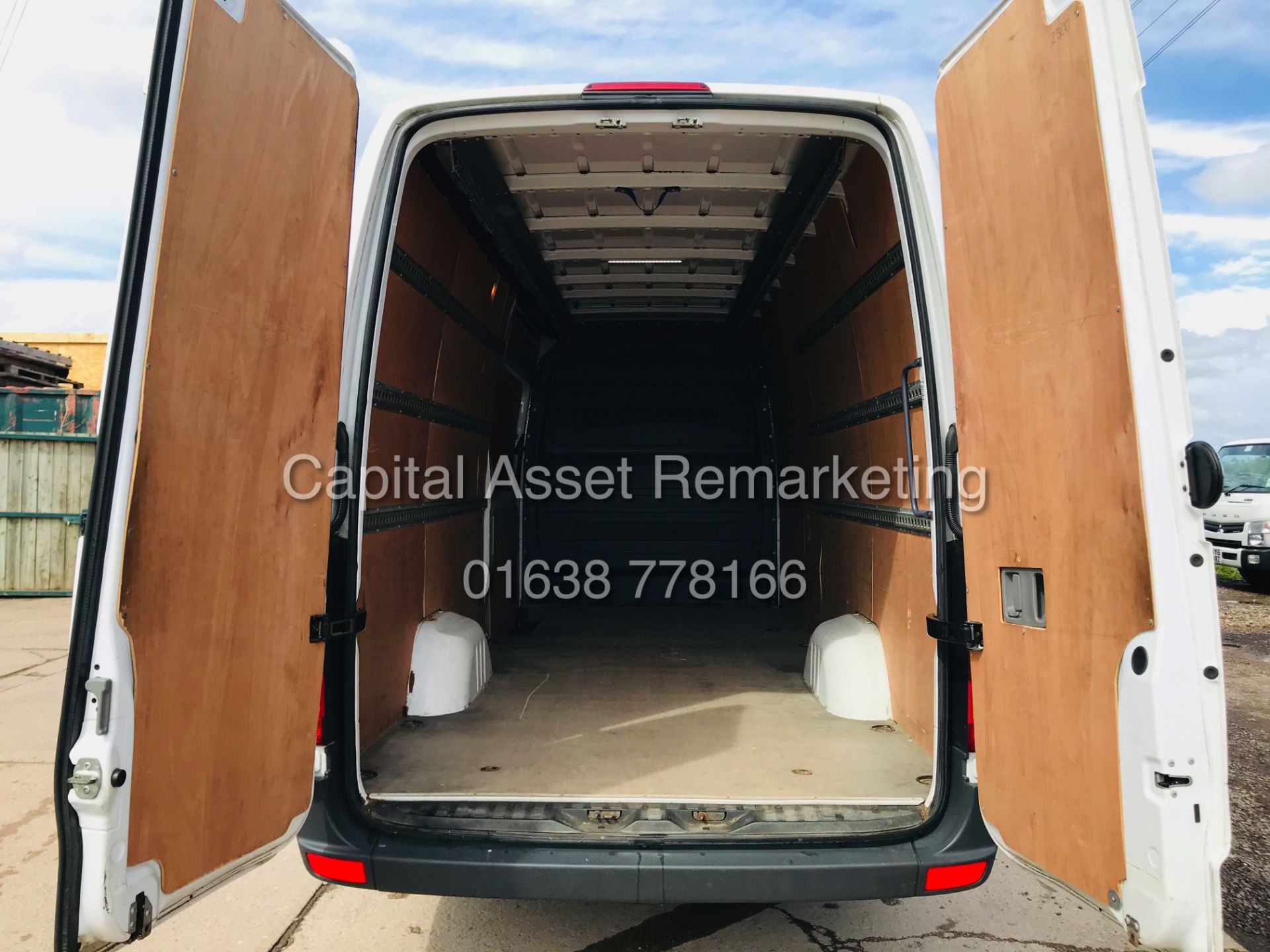 (On Sale) MERCEDES SPRINTER 313CDI "130BHP" LWB (16 REG) 1 OWNER - ONLY CARRIED LIGHT LOADS - CRUISE - Image 20 of 21