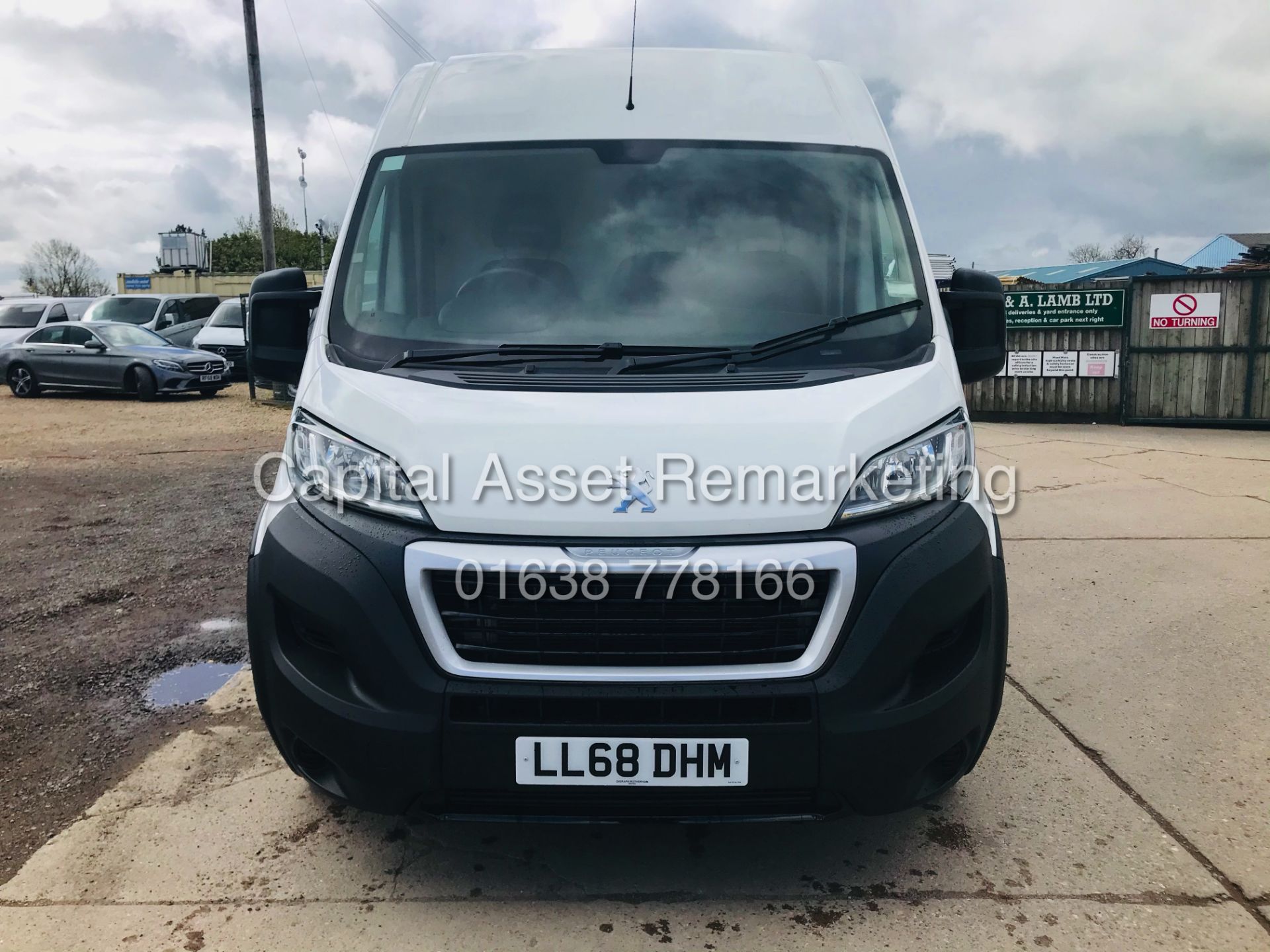 PEUGEOT BOXER 2.0 BLUE-HDI 435 L4H2 "MAXI - PROFESSIONAL" XLWB (2019 MODEL) 1 OWNER *AC & NAV* - Image 4 of 23