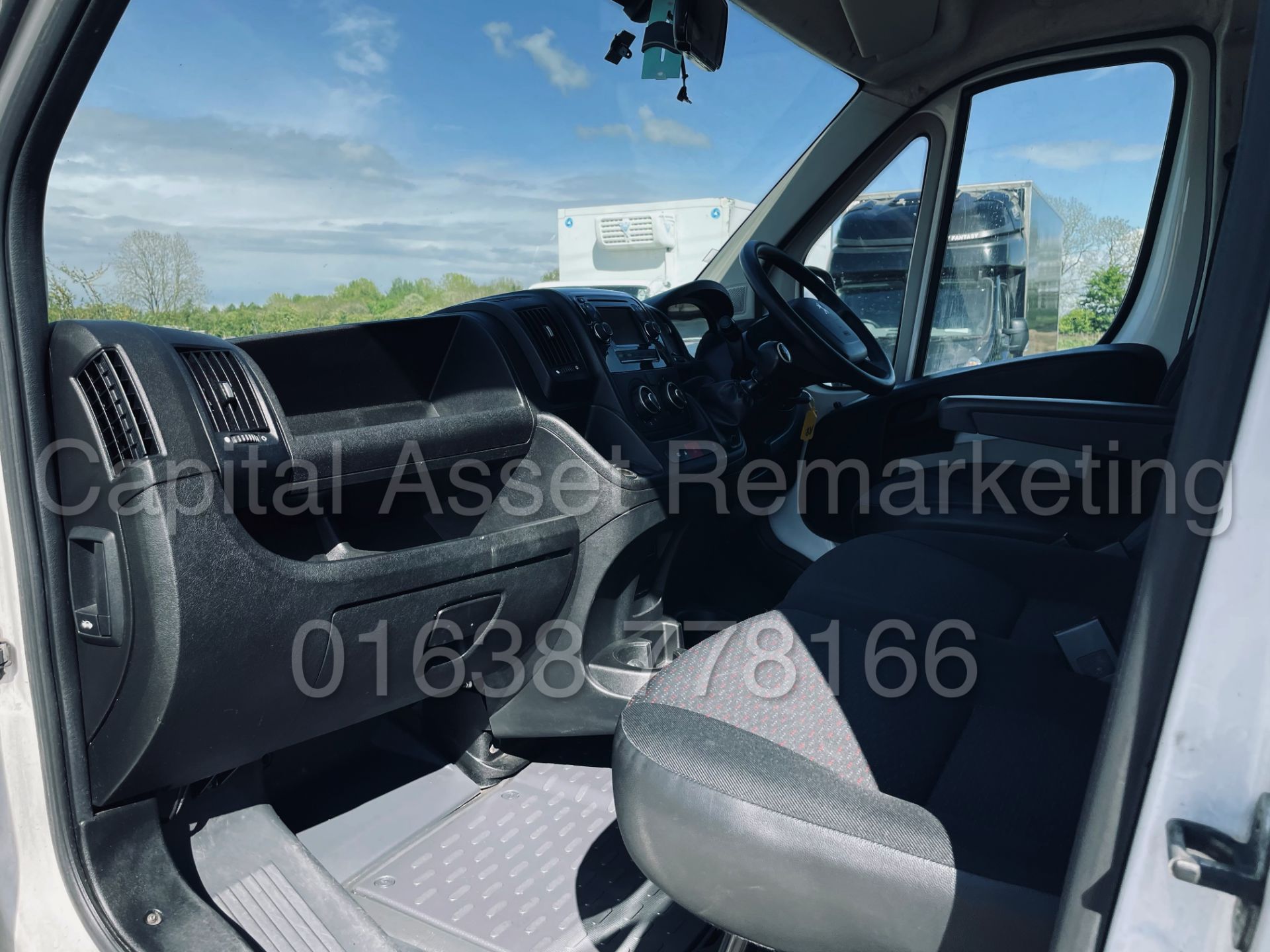 PEUGEOT BOXER 435 *PROFESSIONAL* L4 - XLWB HI-ROOF (2018 -EURO 6) '2.0 BLUE HDI - 130 BHP - 6 SPEED' - Image 19 of 43