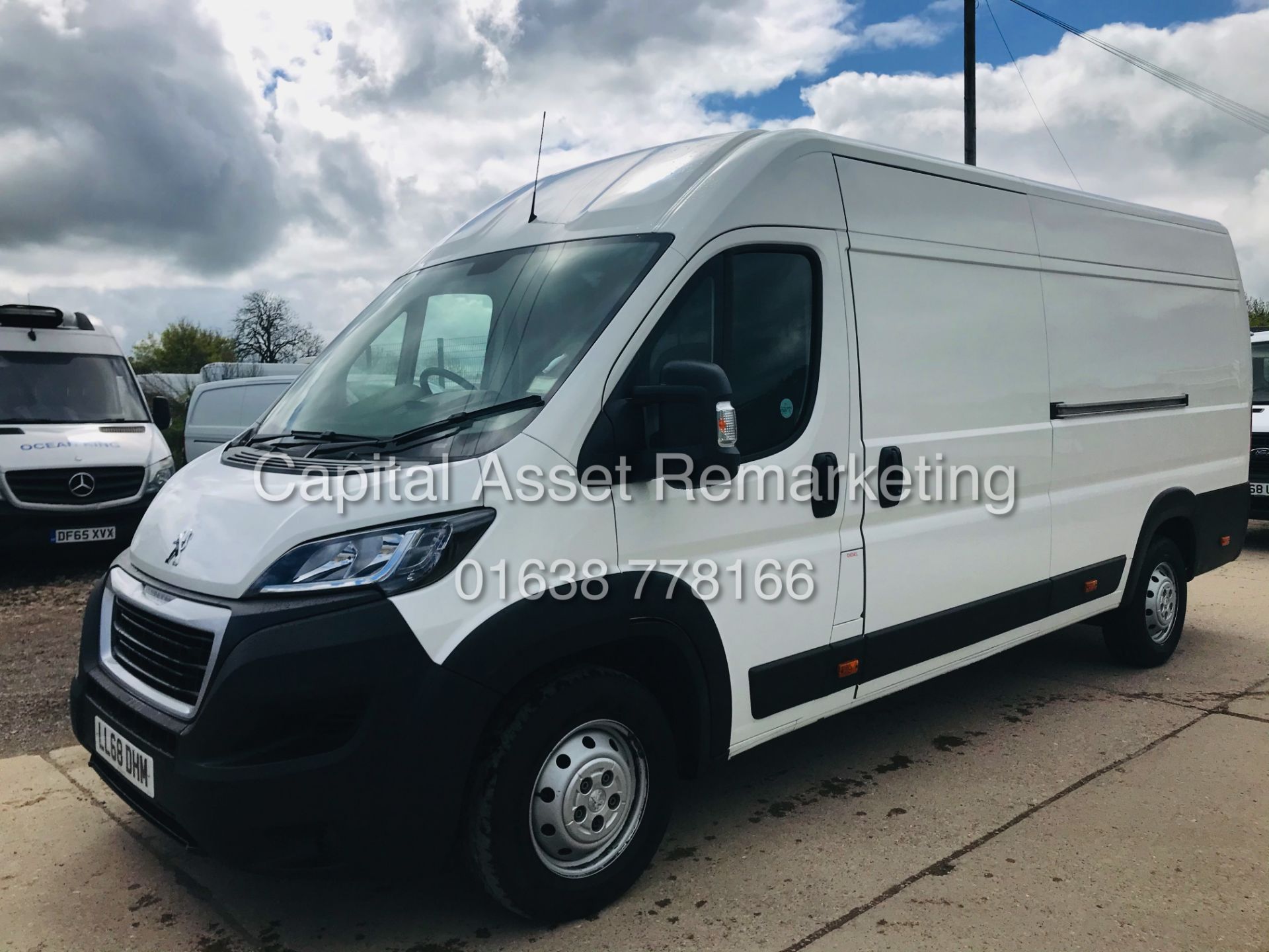 PEUGEOT BOXER 2.0 BLUE-HDI 435 L4H2 "MAXI - PROFESSIONAL" XLWB (2019 MODEL) 1 OWNER *AC & NAV* - Image 5 of 23