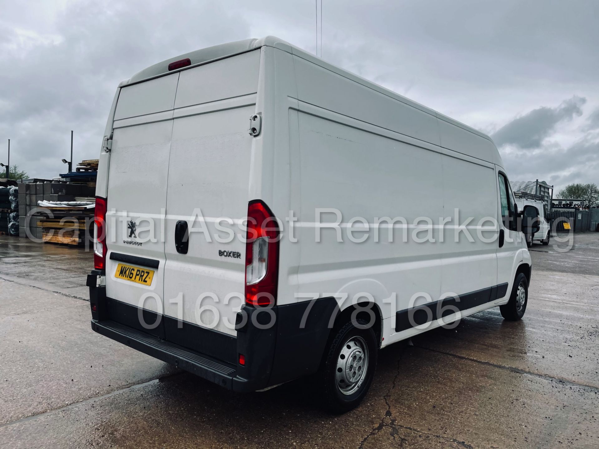 PEUGEOT BOXER 335 *PROFESSIONAL* LWB HI-ROOF (2016) '2.2 HDI - 130 BHP - 6 SPEED' *A/C* (1 OWNER) - Image 12 of 41