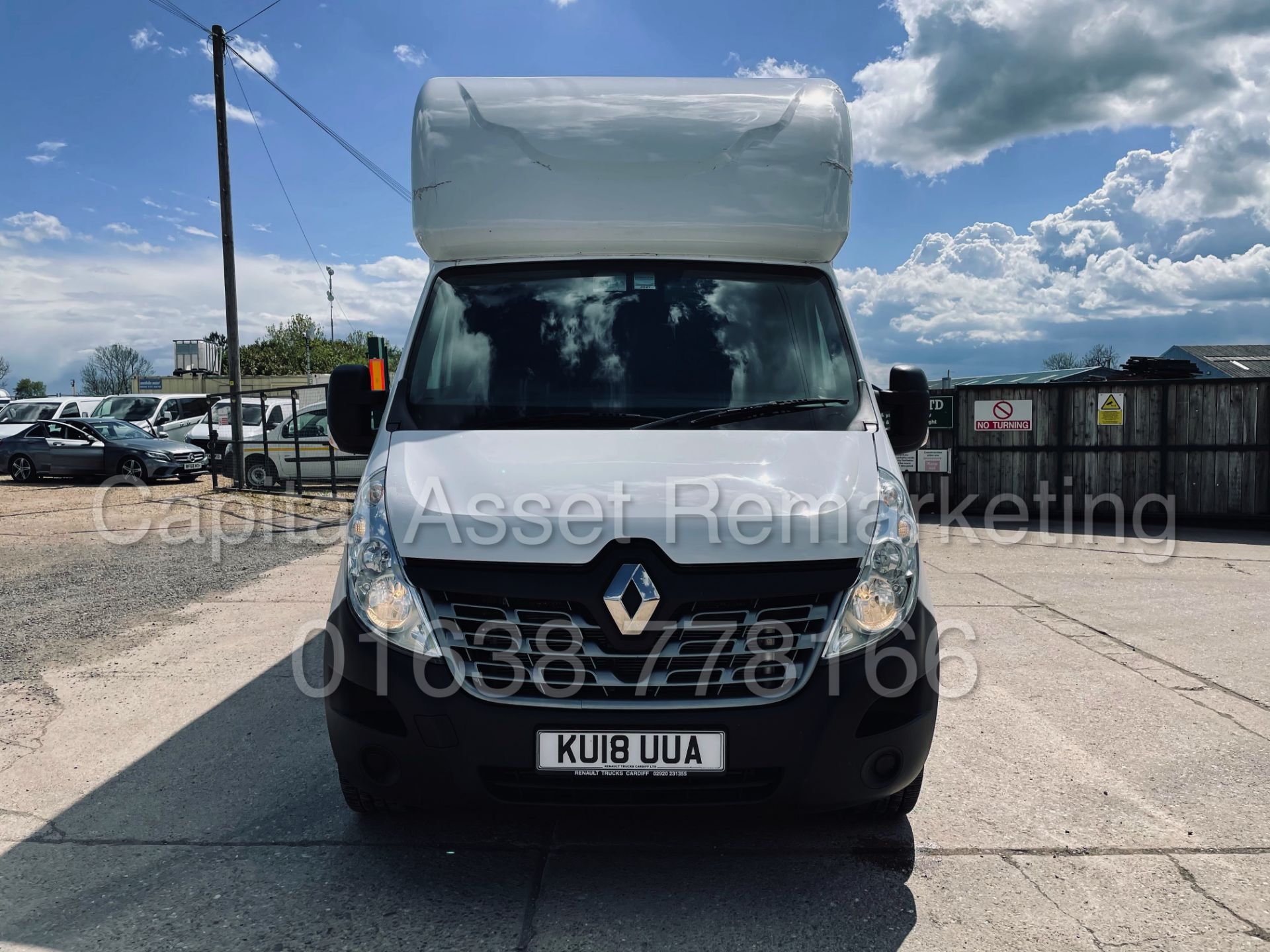 (On Sale) RENAULT MASTER *LWB - LOW LOADER / LUTON BOX VAN* (2018) '2.3 DCI-6 SPEED' *A/C* (3500 KG) - Image 4 of 40