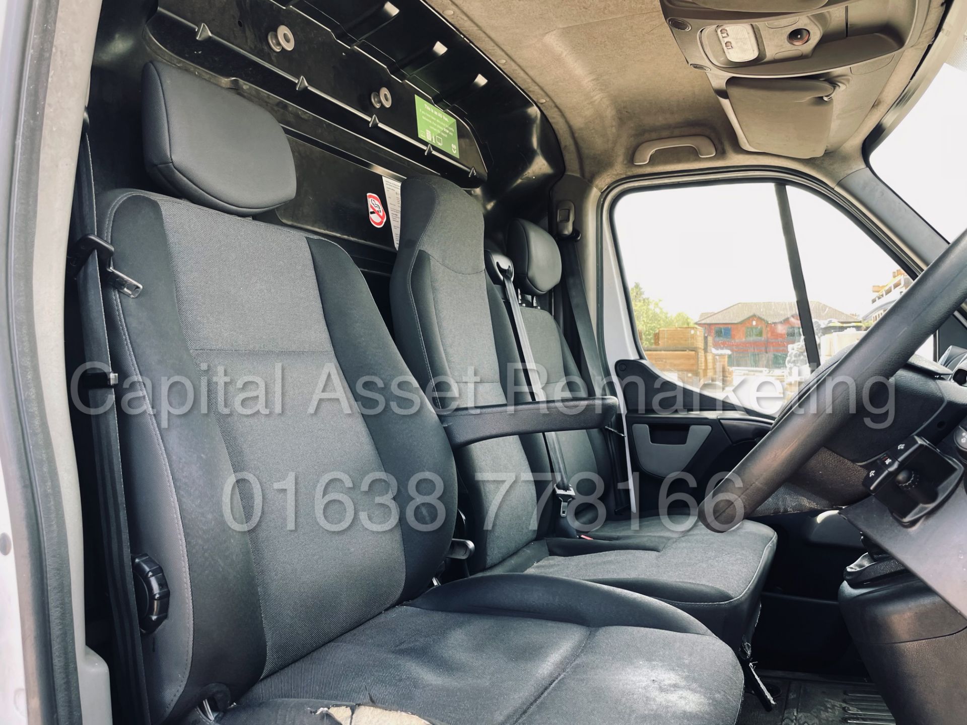 (On Sale) RENAULT MASTER *LWB - LOW LOADER / LUTON BOX VAN* (2018) '2.3 DCI-6 SPEED' *A/C* (3500 KG) - Image 26 of 40