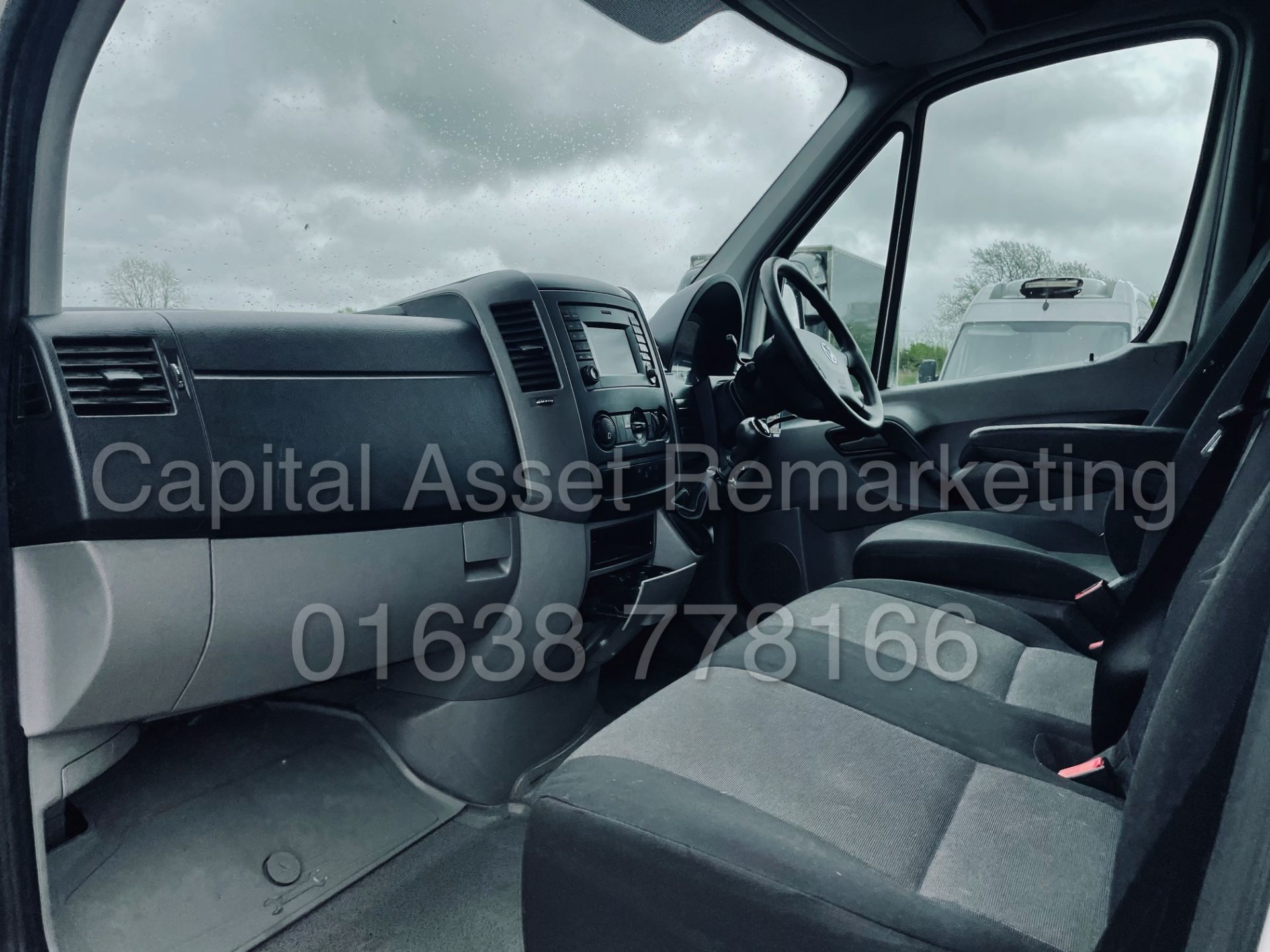 (On Sale) VOLKSWAGEN CRAFTER *LWB HI-ROOF* (2017 - EURO 6) '2.0 TDI BMT - 6 SPEED' *CRUISE CONTROL* - Image 19 of 39