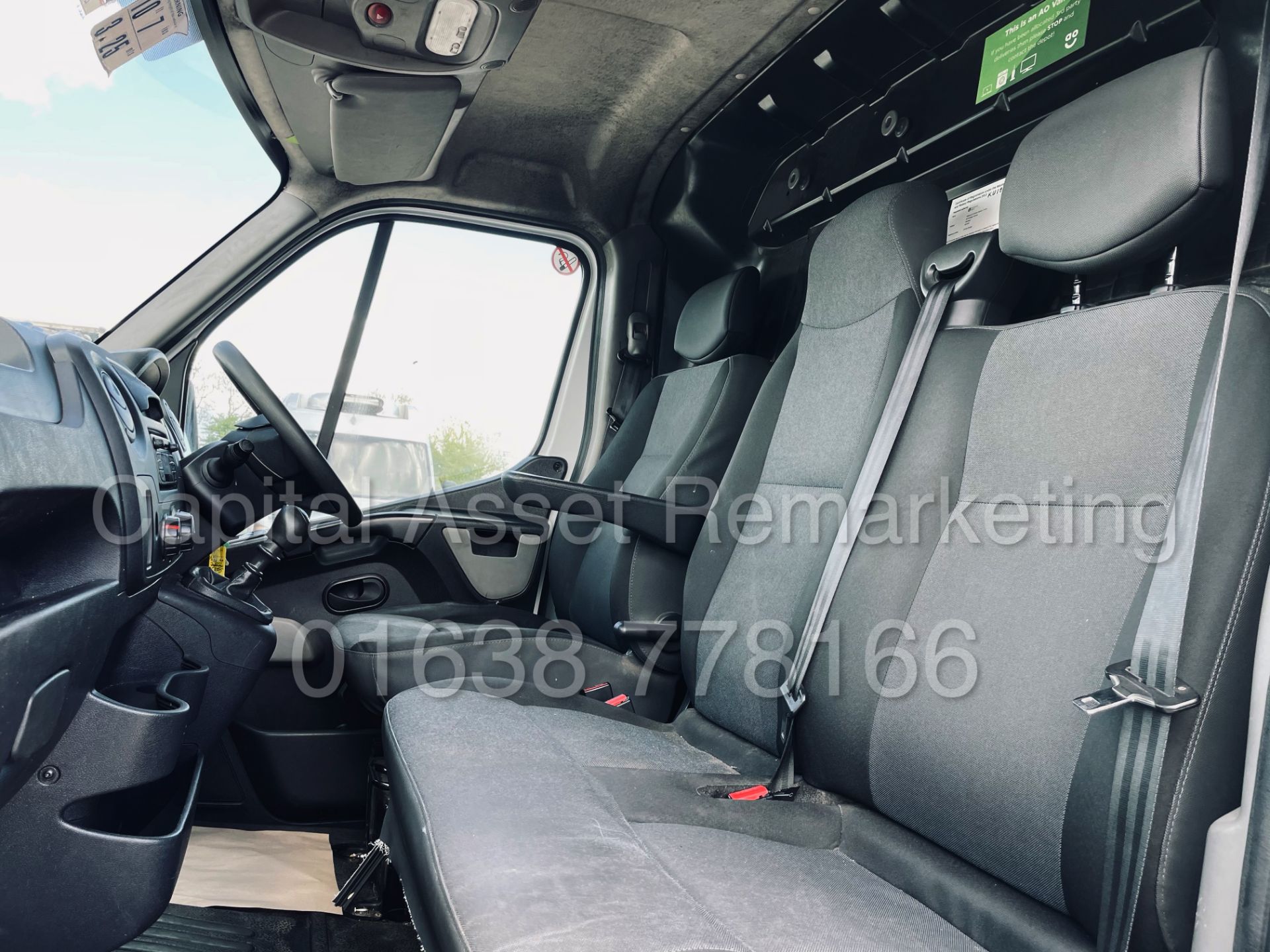 (On Sale) RENAULT MASTER *LWB - LOW LOADER / LUTON BOX VAN* (2018) '2.3 DCI-6 SPEED' *A/C* (3500 KG) - Image 20 of 40