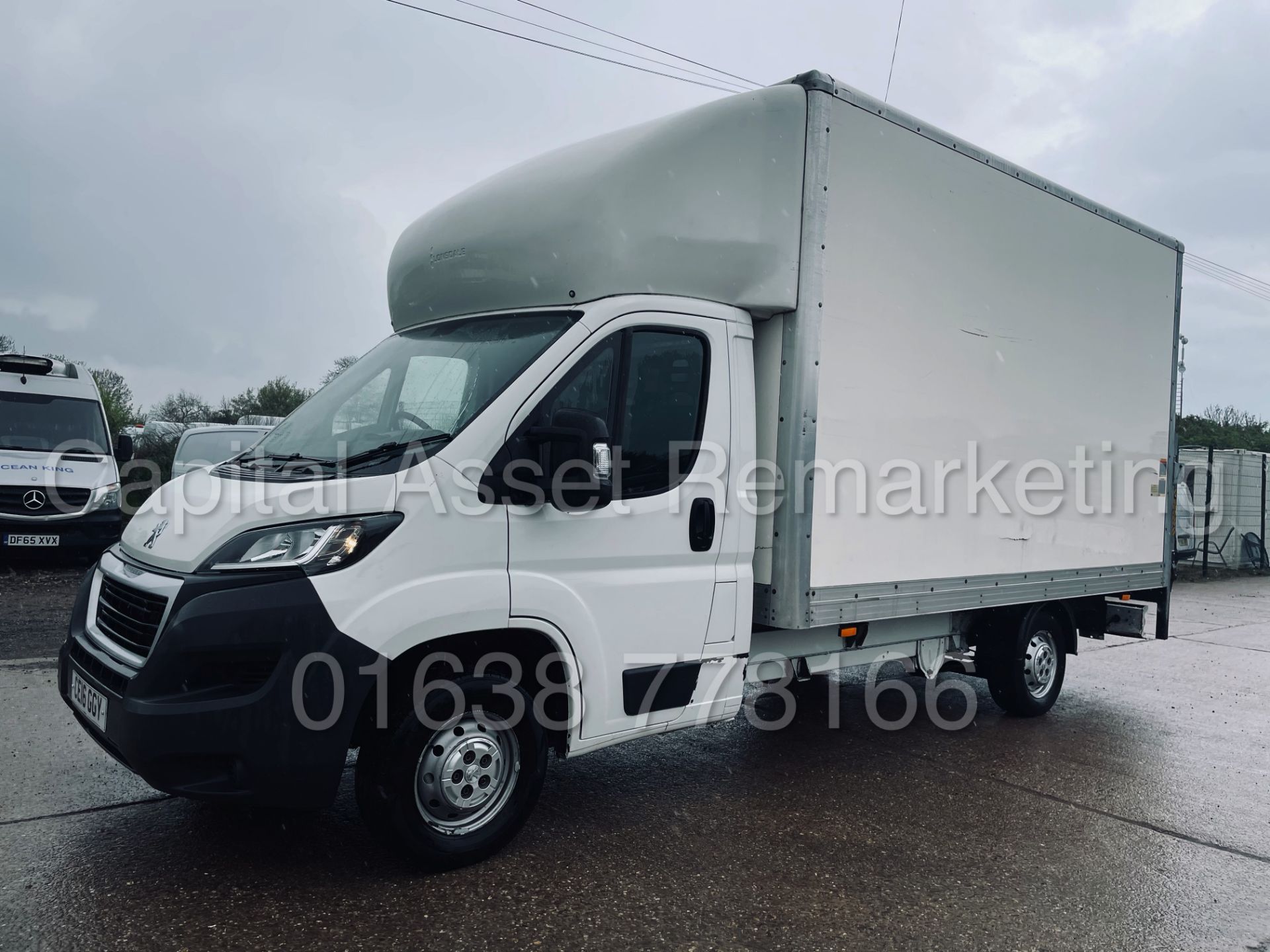 PEUGEOT BOXER 335 *LWB - LUTON / BOX VAN* (2016) '2.2 HDI - 130 BHP - 6 SPEED' *TAIL-LIFT* (1 OWNER) - Image 6 of 35