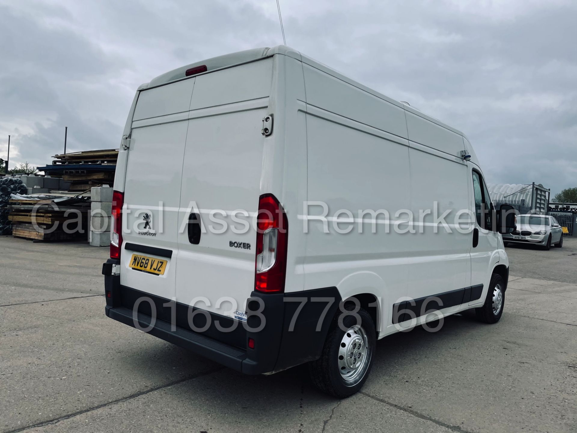 (On Sale) PEUGEOT BOXER 335 *FRIDGE / FREEZER -PANEL VAN* (68 REG - EURO 6) '2.0 BLUE HDI - 6 SPEED' - Image 12 of 41