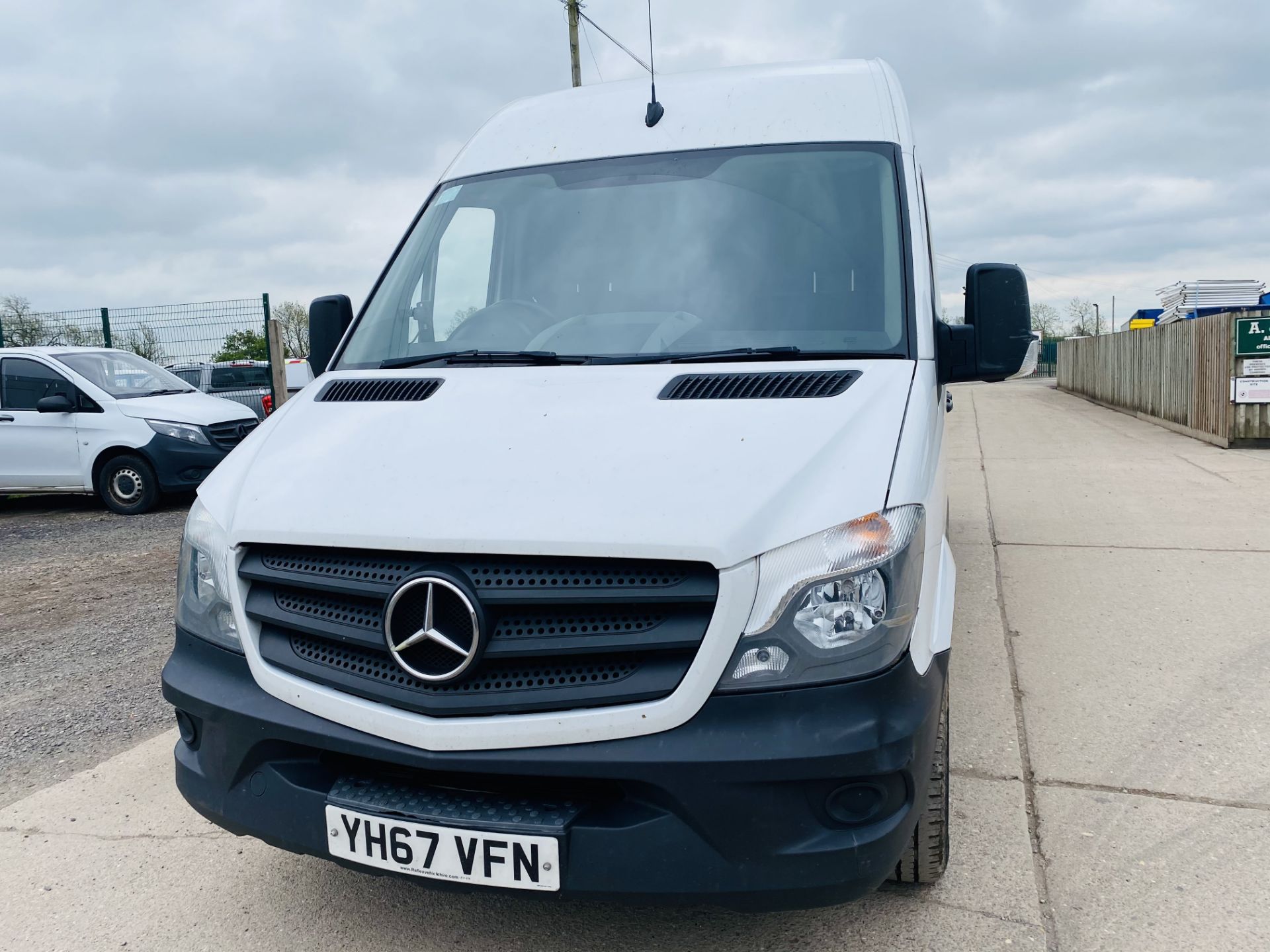 MERCEDES SPRINTER 314CDI "LWB" HIGH ROOF WITH FULL ELECTRIC TAIL-LIFT - 2018 MODEL - 1 OWNER - FSH - Image 5 of 18