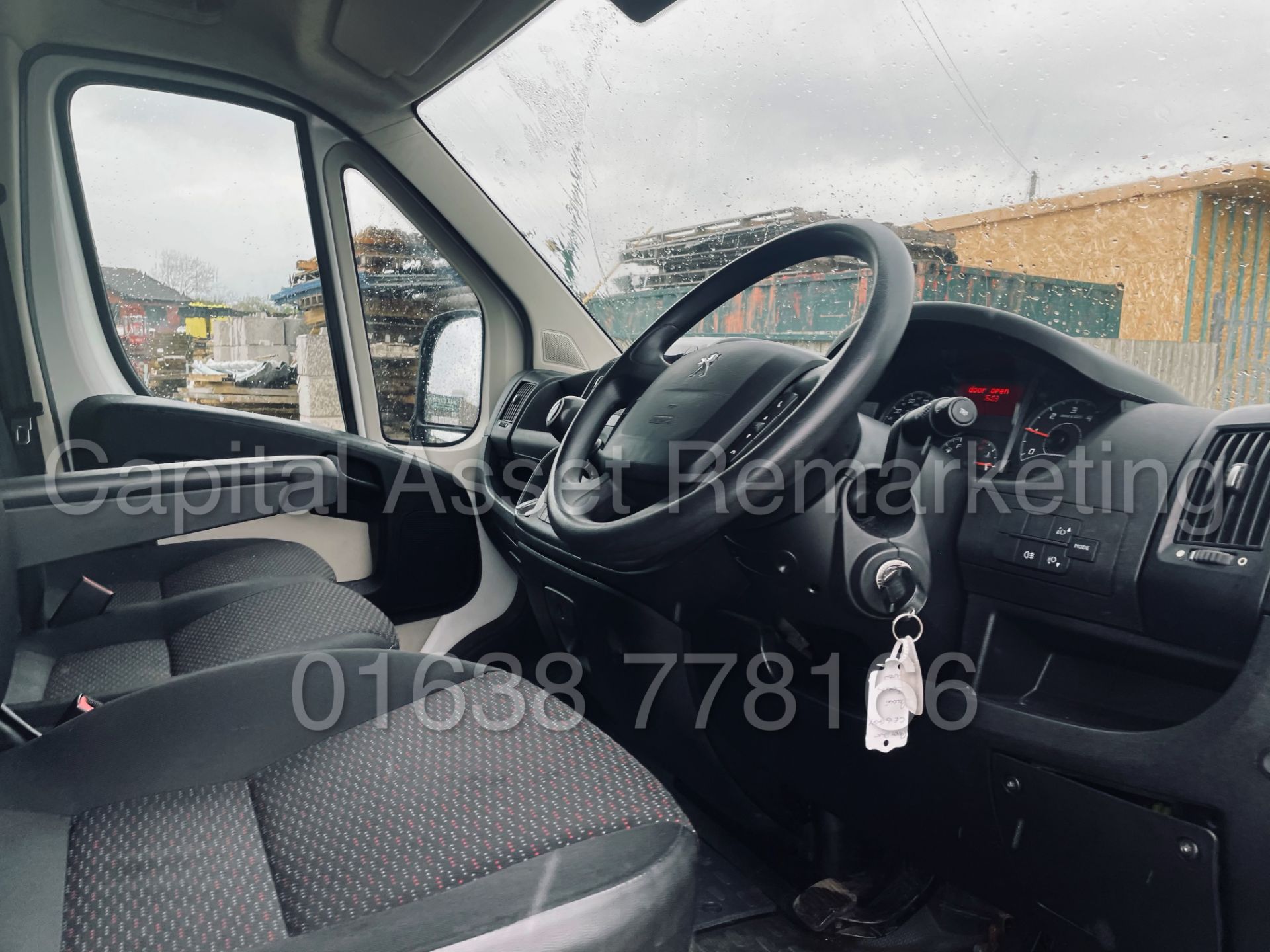 PEUGEOT BOXER 335 *LWB - LUTON / BOX VAN* (2016) '2.2 HDI - 130 BHP - 6 SPEED' *TAIL-LIFT* (1 OWNER) - Image 25 of 35