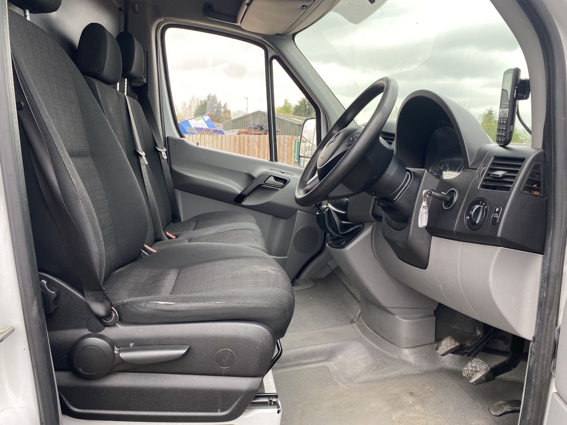 MERCEDES SPRINTER 314CDI "LWB" HIGH ROOF WITH FULL ELECTRIC TAIL-LIFT - 2018 MODEL - 1 OWNER - FSH - Image 14 of 18