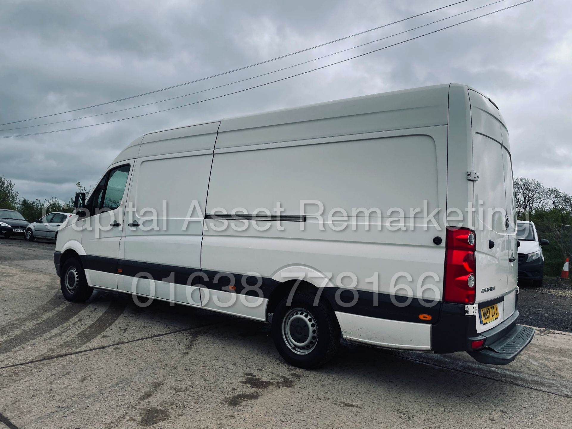 VOLKSWAGEN CRAFTER CR35 *LWB HI-ROOF* (2017 - EURO 6) '2.0 TDI BMT - 6 SPEED' *CRUISE CONTROL* - Image 9 of 39