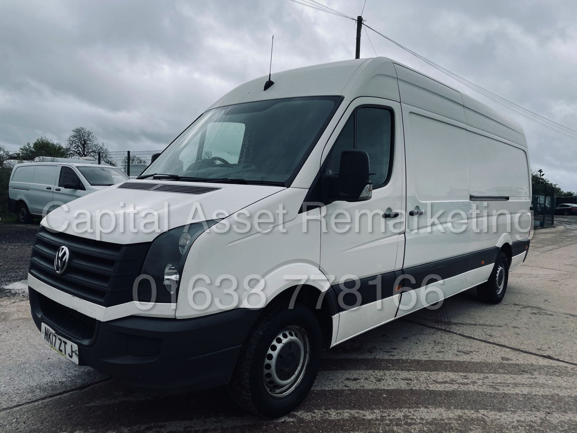 VOLKSWAGEN CRAFTER CR35 *LWB HI-ROOF* (2017 - EURO 6) '2.0 TDI BMT - 6 SPEED' *CRUISE CONTROL* - Image 5 of 39