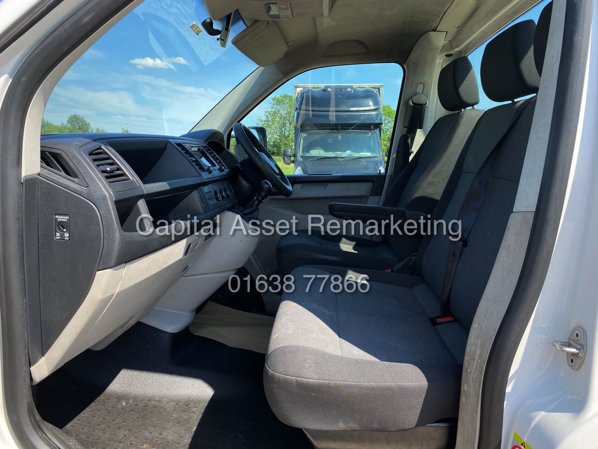 VOLKSWAGEN TRANSPORTER 2.0TDI (18 REG) RECOVERY TRUCK - 6 SPEED *AC* - 1 OWNER *RARE* - Image 22 of 24