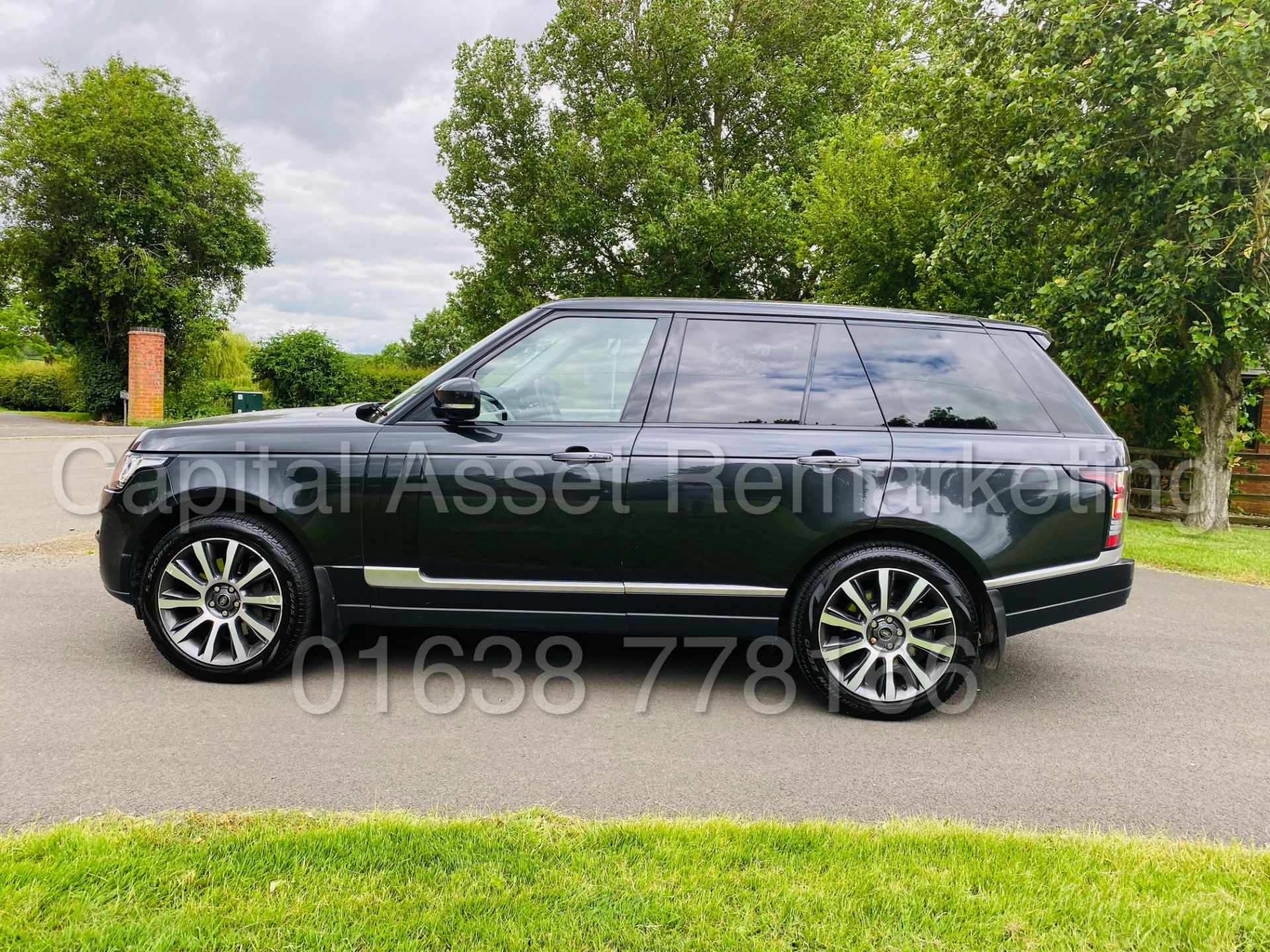 On Sale RANGE ROVER *VOGUE SE* SUV (2014 - NEW MODEL) '4.4 SDV8 - 8 SPEED AUTO' **MASSIVE SPEC** - Image 8 of 59