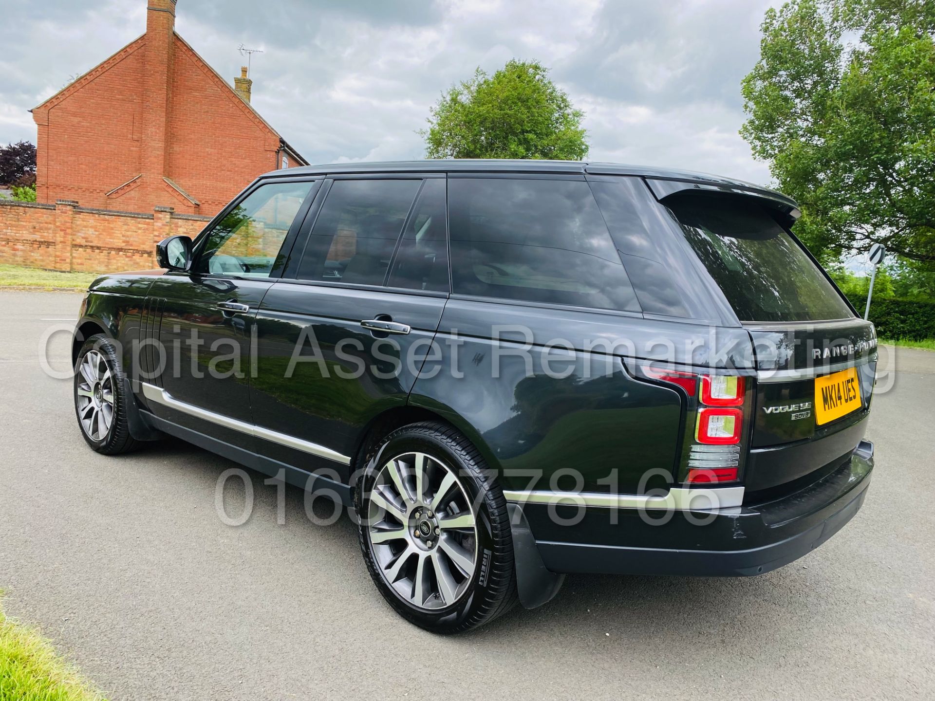 On Sale RANGE ROVER *VOGUE SE* SUV (2014 - NEW MODEL) '4.4 SDV8 - 8 SPEED AUTO' **MASSIVE SPEC** - Image 9 of 59