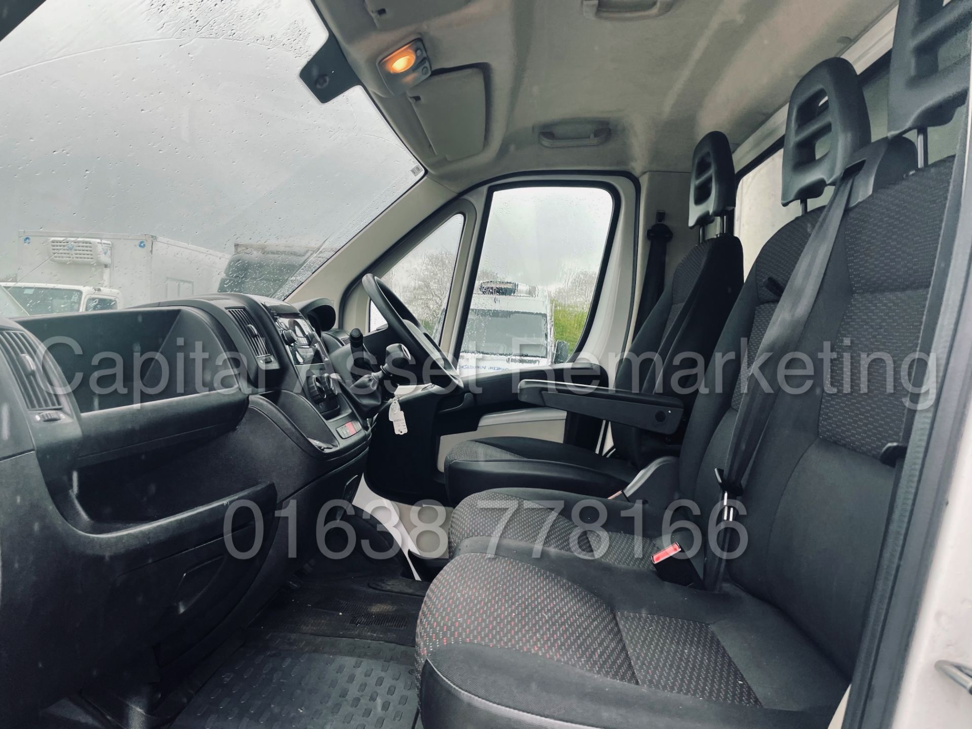 (ON SALE) PEUGEOT BOXER 335 *LWB - LUTON / BOX VAN* (2016) '2.2 HDI - 130 BHP' *TAIL-LIFT* (1 OWNER) - Image 20 of 35