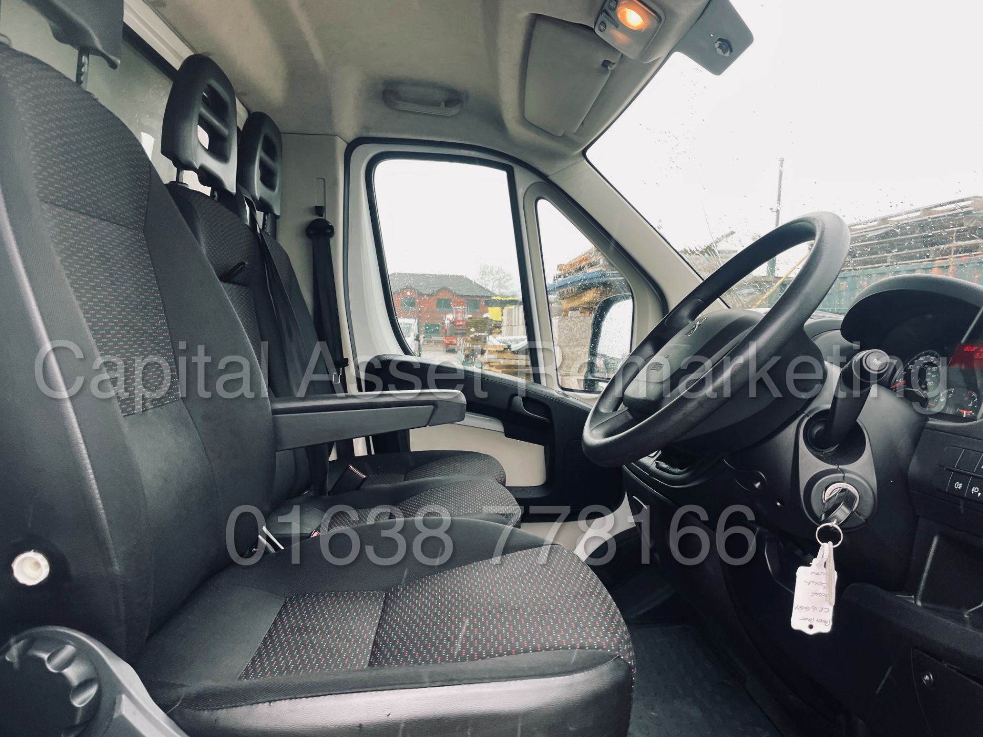 (ON SALE) PEUGEOT BOXER 335 *LWB - LUTON / BOX VAN* (2016) '2.2 HDI - 130 BHP' *TAIL-LIFT* (1 OWNER) - Image 24 of 35