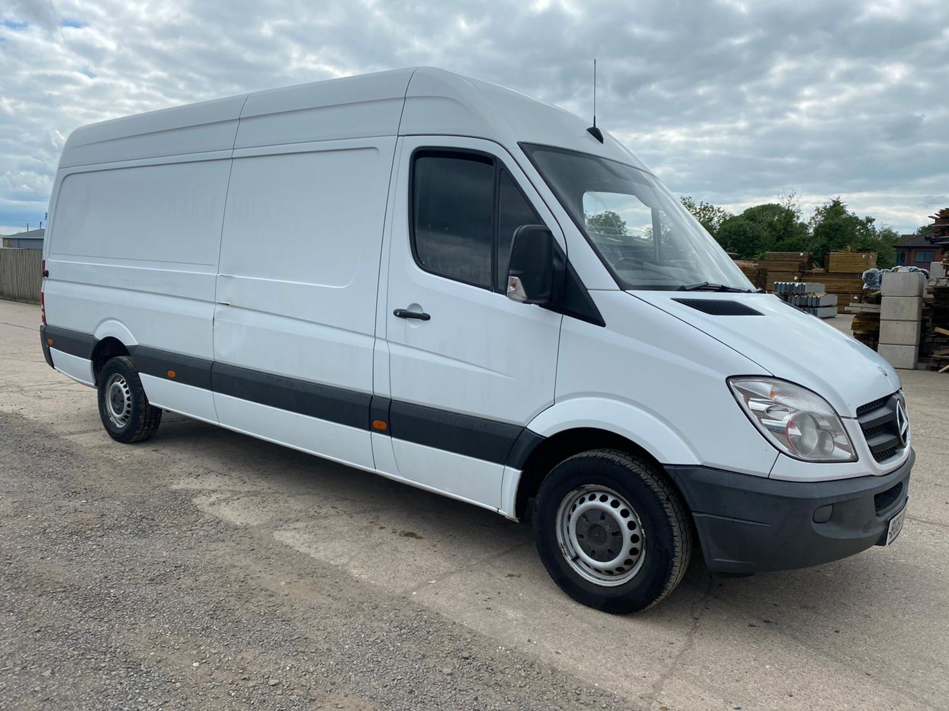 ON SALE MERCEDES SPRINTER 313CDI LONG WHEEL BASE HIGH ROOF - 2012 MODEL - ELEC PACK - 130 BHP!! - Image 4 of 13