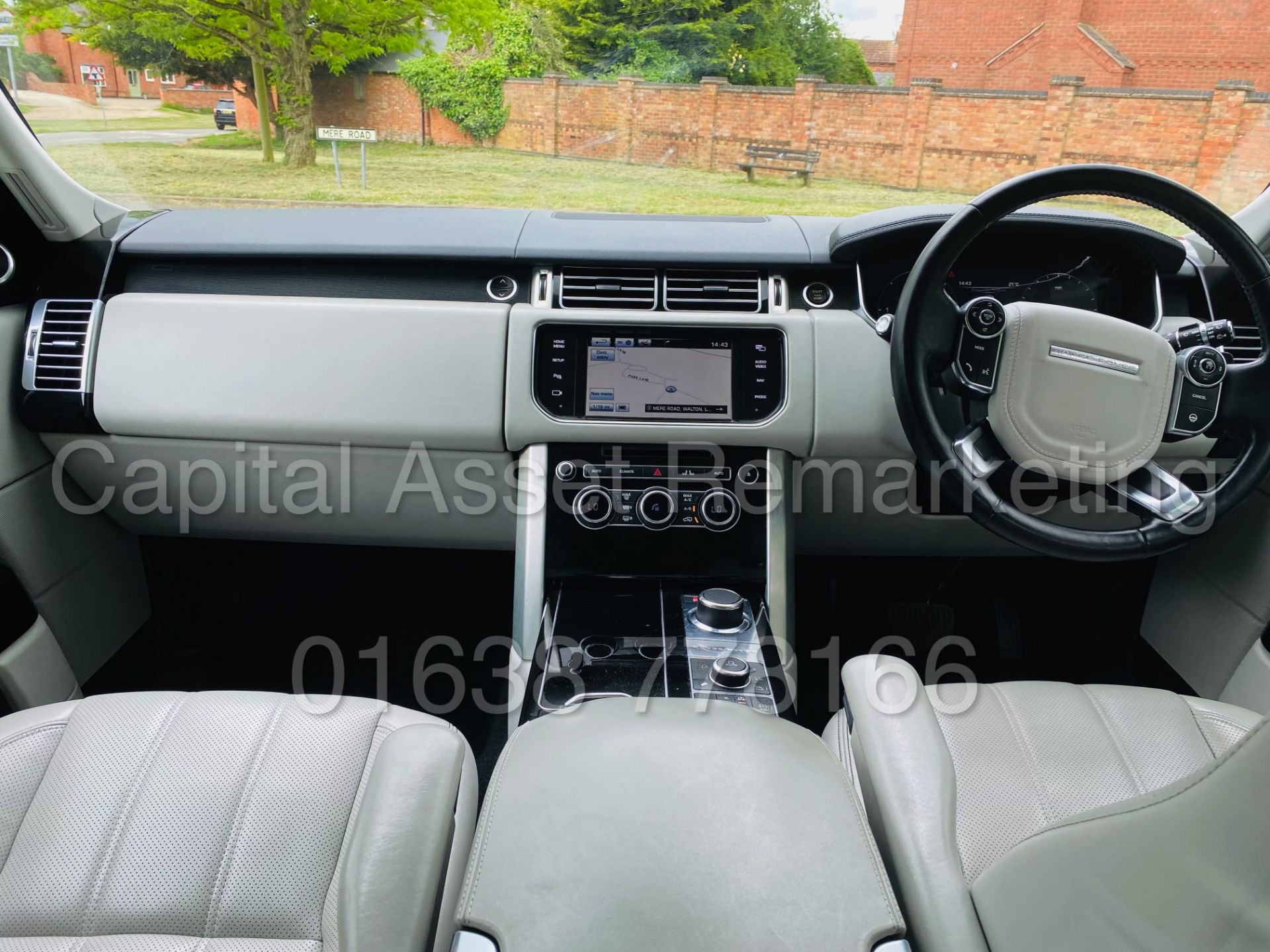 On Sale RANGE ROVER *VOGUE SE* SUV (2014 - NEW MODEL) '4.4 SDV8 - 8 SPEED AUTO' **MASSIVE SPEC** - Image 34 of 59