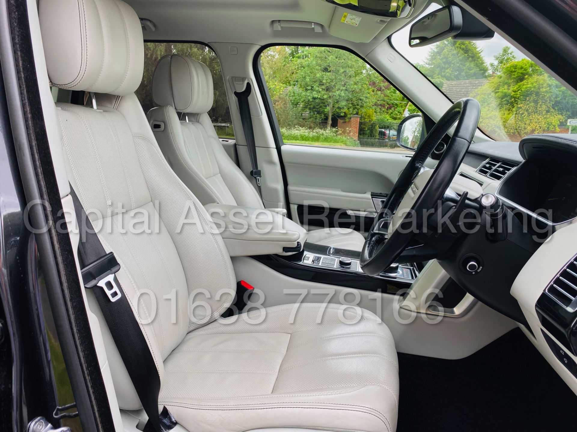 On Sale RANGE ROVER *VOGUE SE* SUV (2014 - NEW MODEL) '4.4 SDV8 - 8 SPEED AUTO' **MASSIVE SPEC** - Image 40 of 59