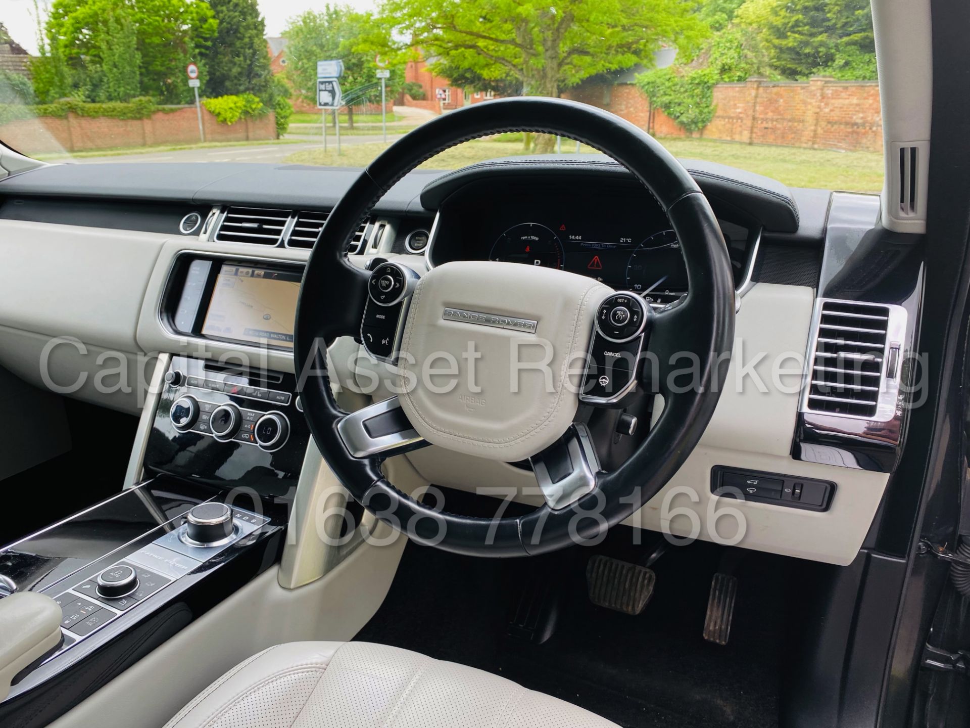 On Sale RANGE ROVER *VOGUE SE* SUV (2014 - NEW MODEL) '4.4 SDV8 - 8 SPEED AUTO' **MASSIVE SPEC** - Image 43 of 59