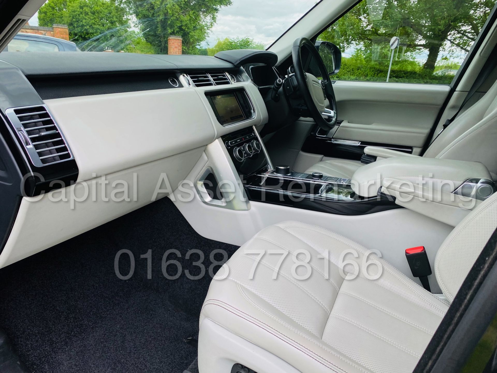 On Sale RANGE ROVER *VOGUE SE* SUV (2014 - NEW MODEL) '4.4 SDV8 - 8 SPEED AUTO' **MASSIVE SPEC** - Image 24 of 59